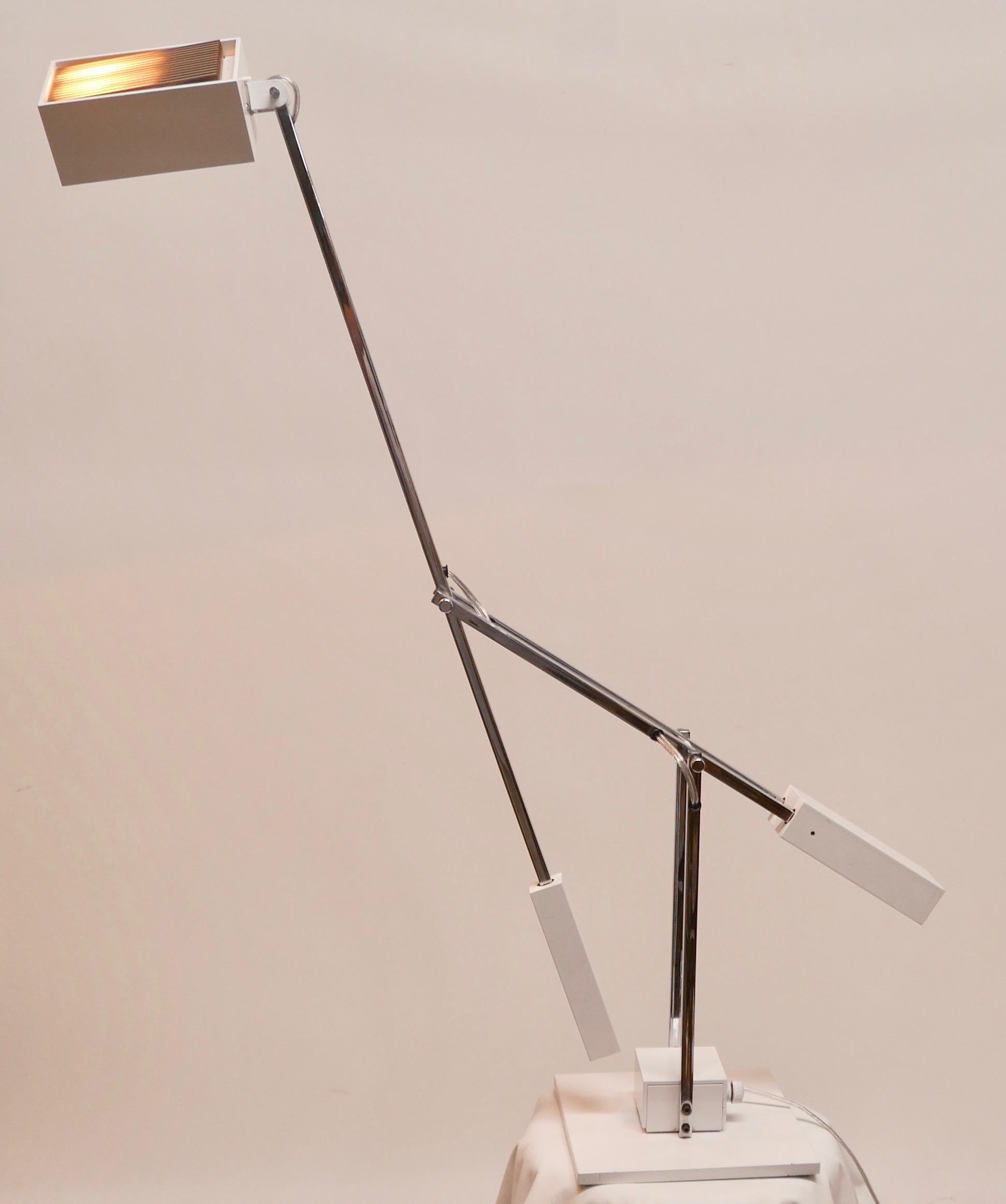 Chrome and White Metal Minimalist Desk Lamp by Designer Robert Sonneman, 1970s For Sale 9