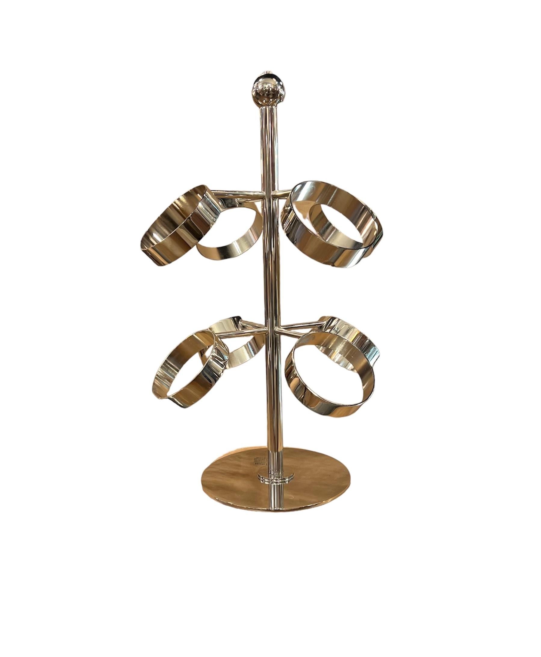 Chrome Wire Basket Champagne Holders on Stand In Good Condition For Sale In Pasadena, CA