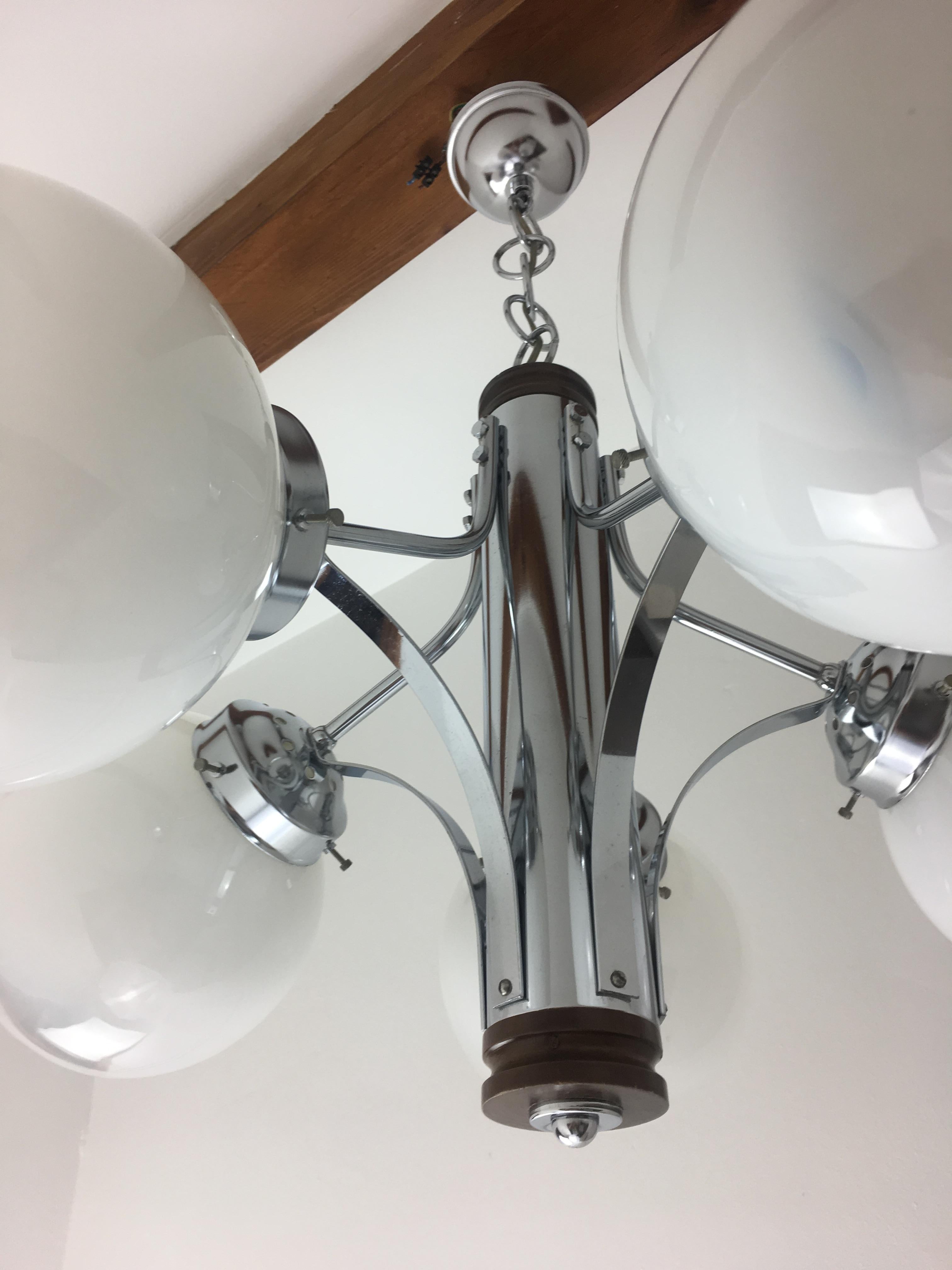 Iconic Carlo Nason for Mazzega Handblown Glass and Chrome Chandelier For Sale 1