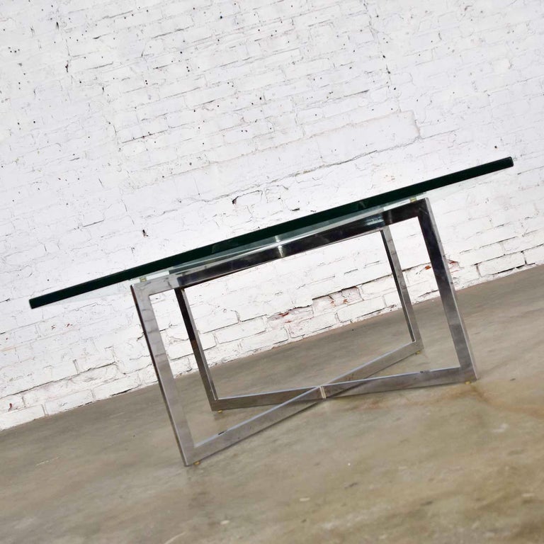 Chrome X-Base Coffee Table with Glass Top in the Style of Milo Baughman For Sale 3