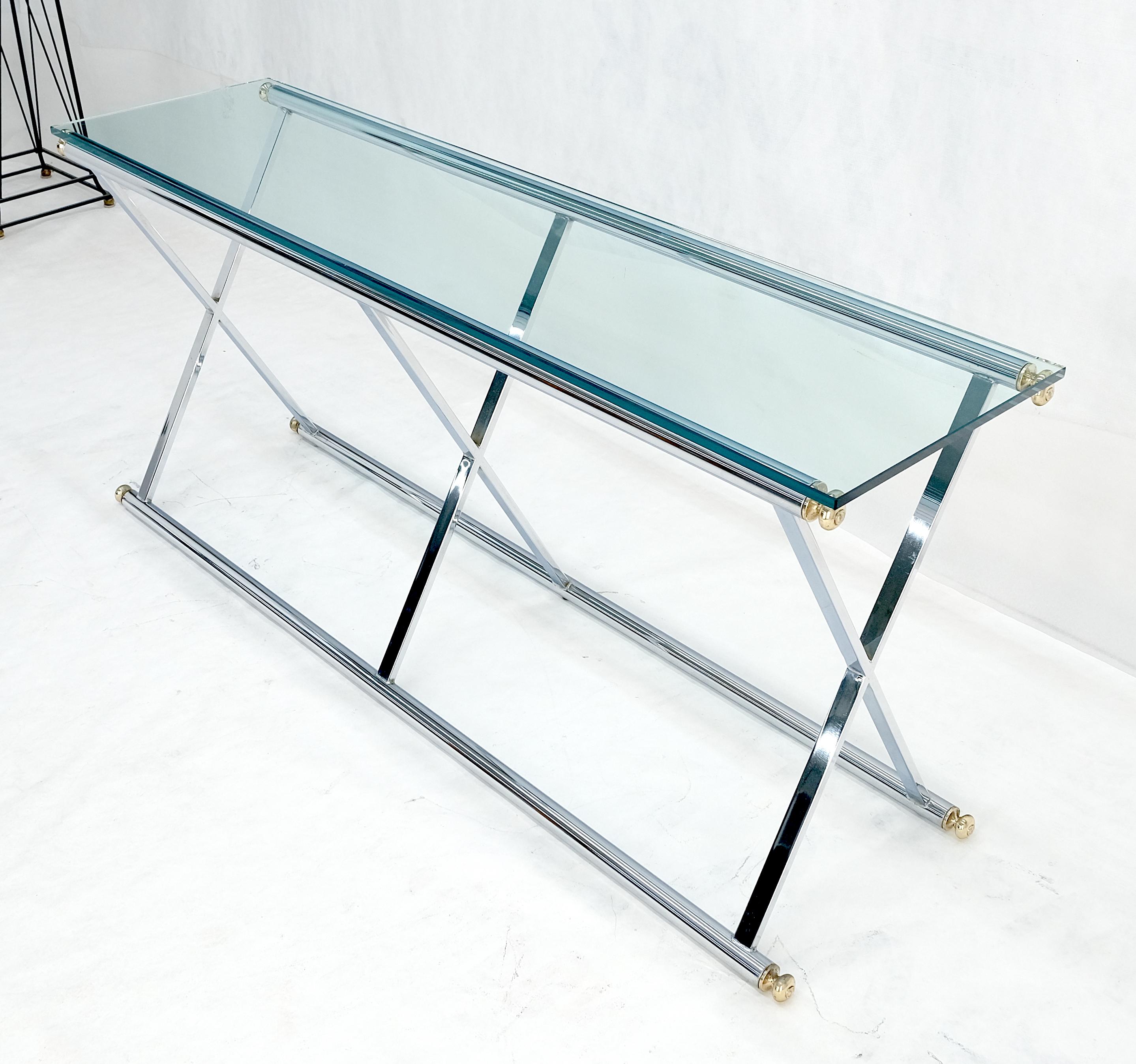 Console de canapé de 67 pouces de long chromée X Base en verre, mi-siècle moderne c1970 en vente 2
