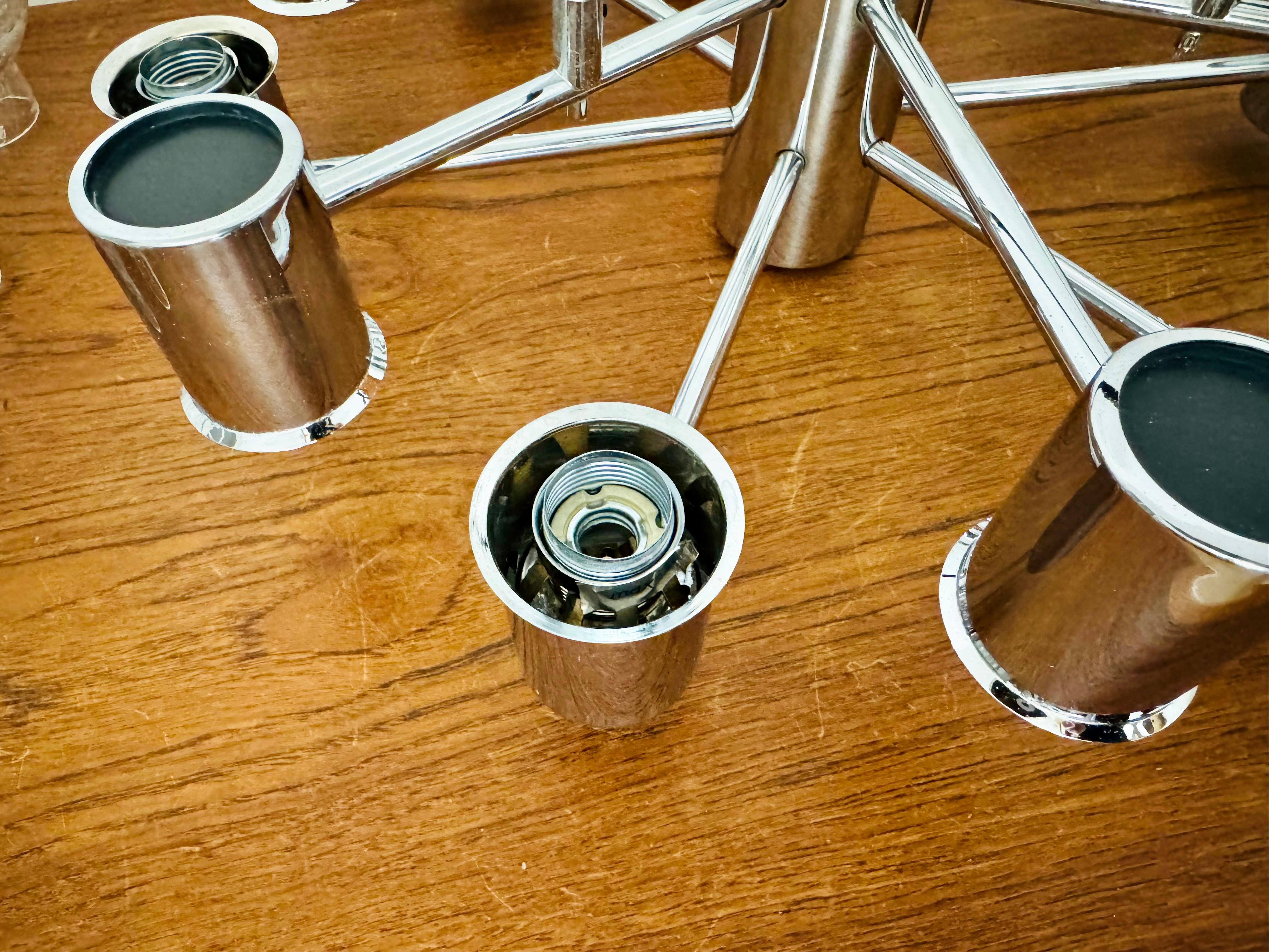 Lampadario Sputnik cromato anni '70 di Doria in vendita 8
