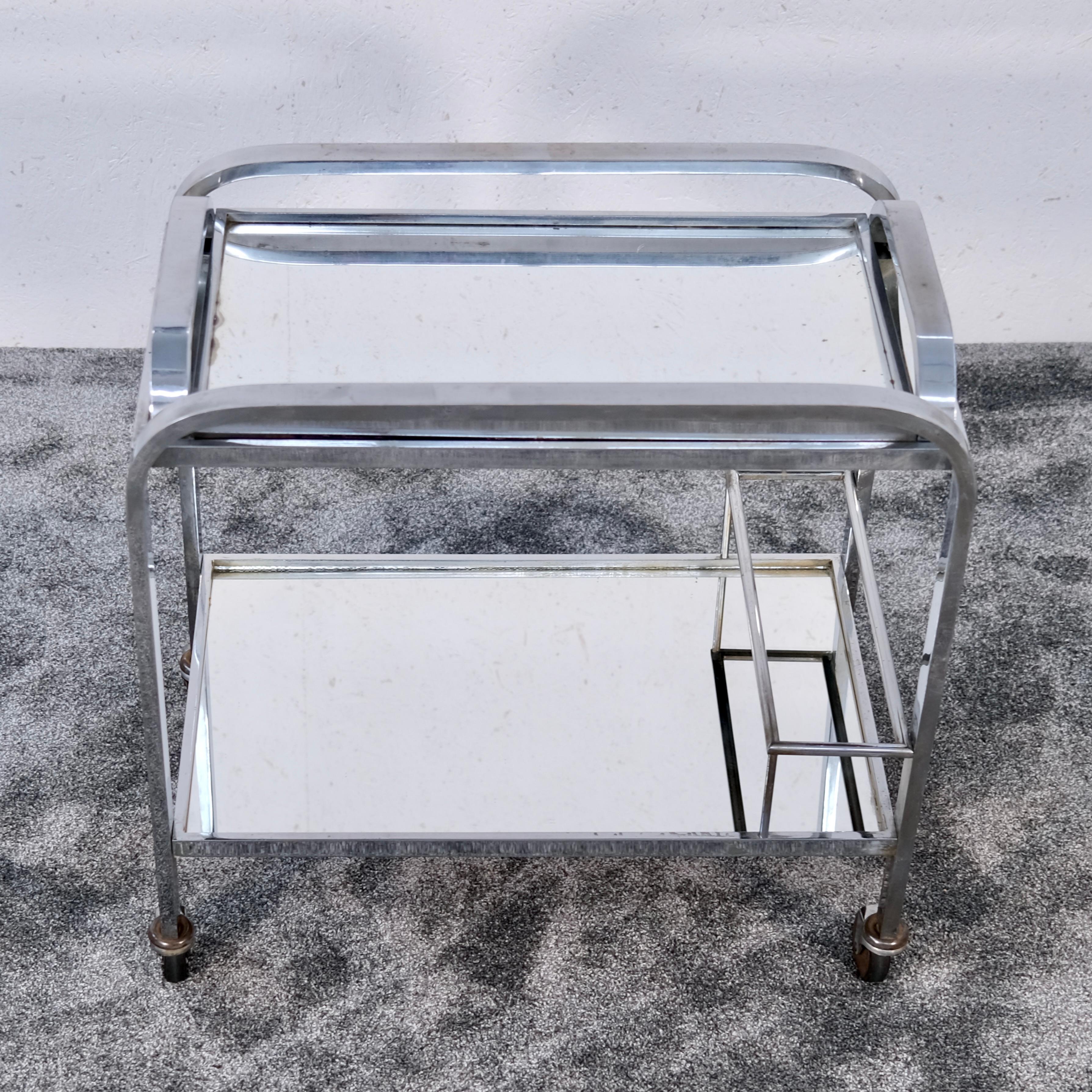 French Chromed Art Deco Bar Cart on Wheels and Removable Mirrored Tray, France 1930's For Sale