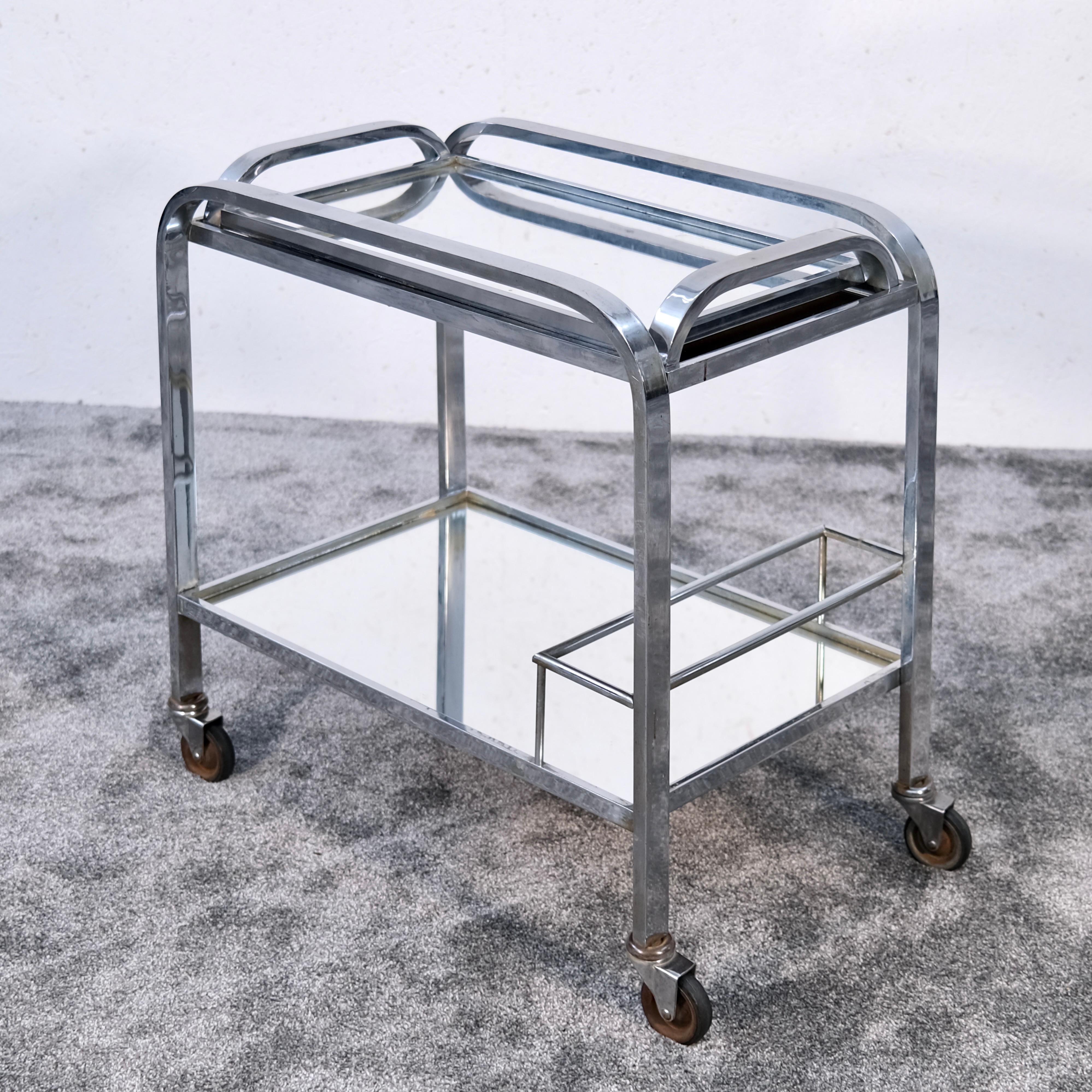 Polished Chromed Art Deco Bar Cart on Wheels and Removable Mirrored Tray, France 1930's For Sale