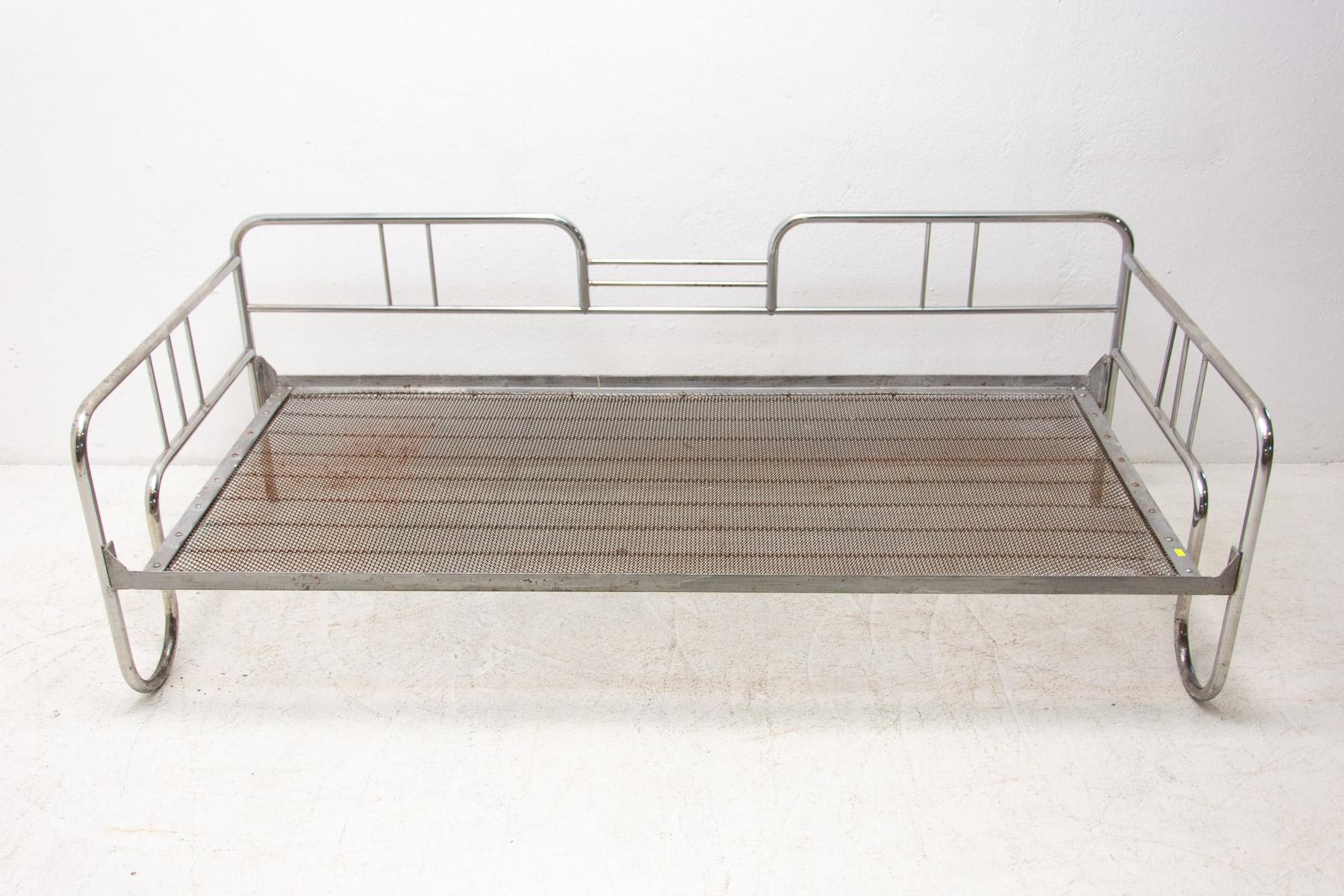 Chromed Bauhaus Sofa, 1930's, Bohemia 5