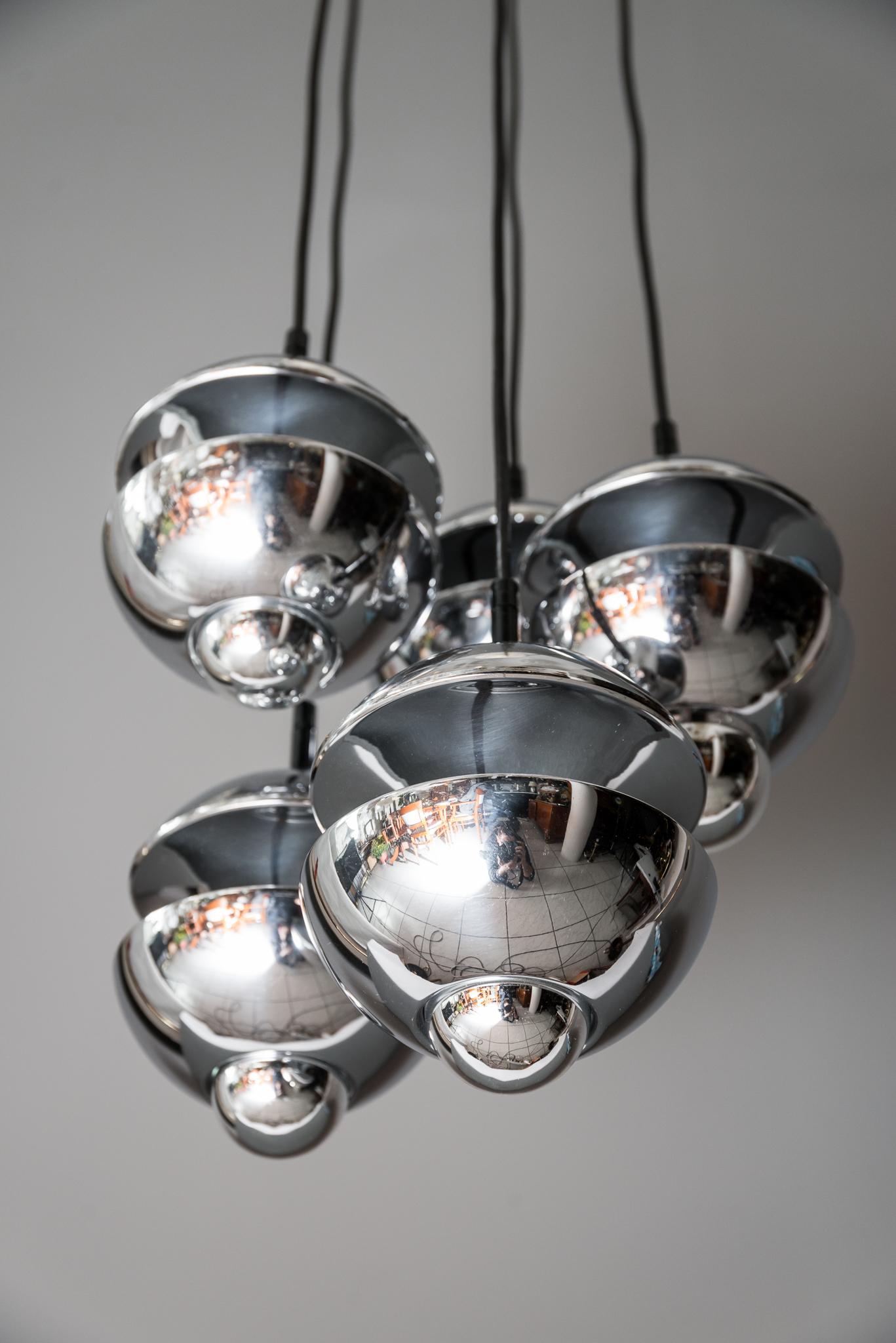 Metà XX secolo Lampadario cromato di Kaiser Leuchten, Germania, anni '60 circa in vendita