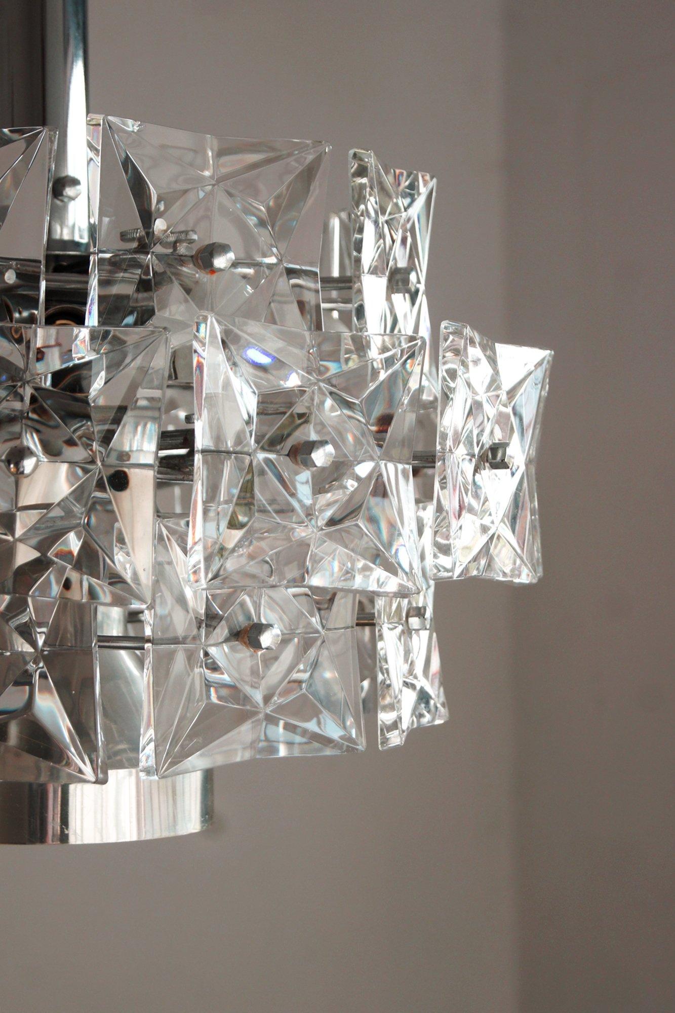Métal Lustre chromé avec cristaux design Kinkeldey Allemagne 1960s en vente