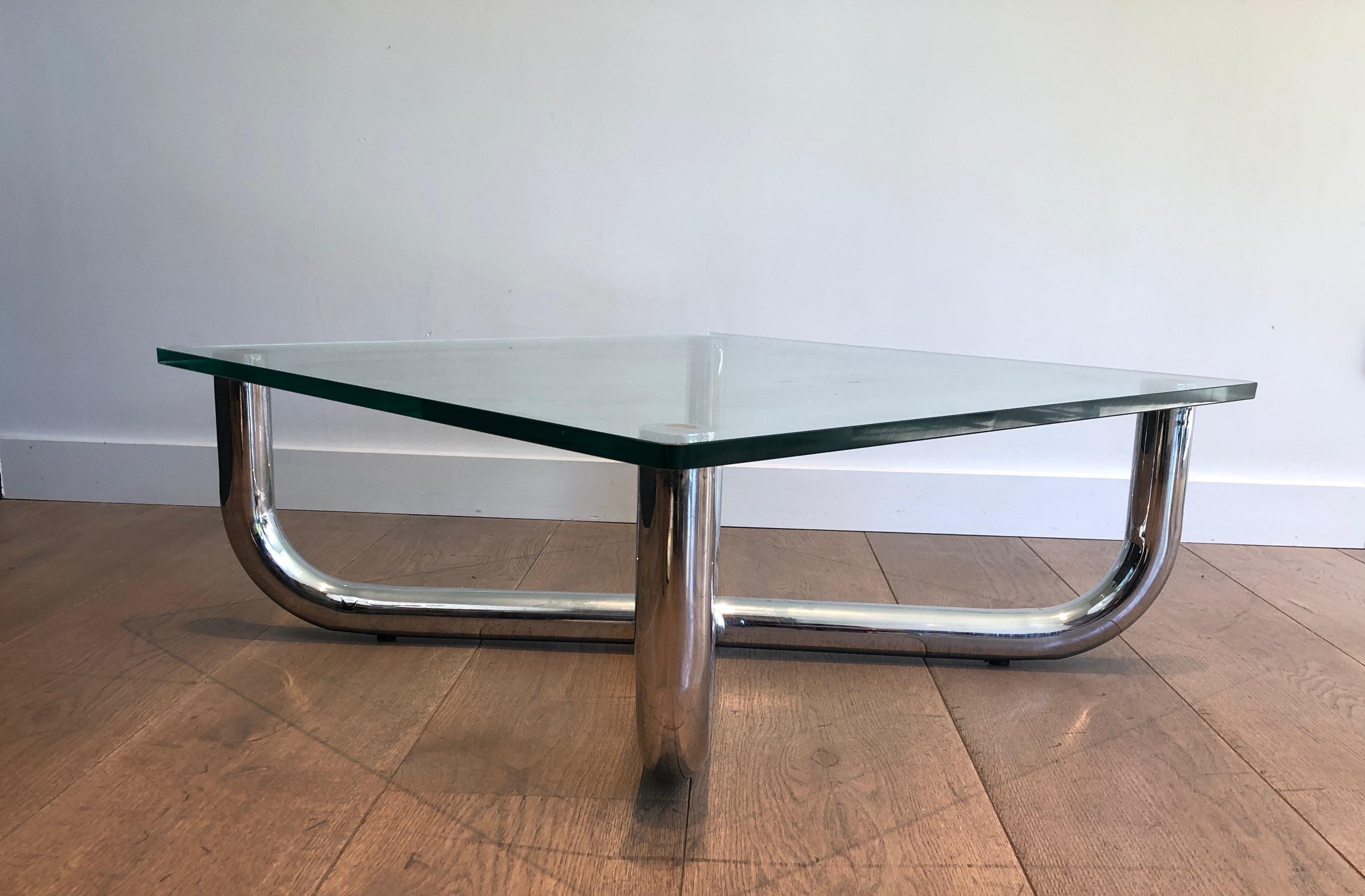 Chromed Coffee Table with Glass Shelf, French Work, Circa 1970 In Good Condition For Sale In Marcq-en-Barœul, Hauts-de-France