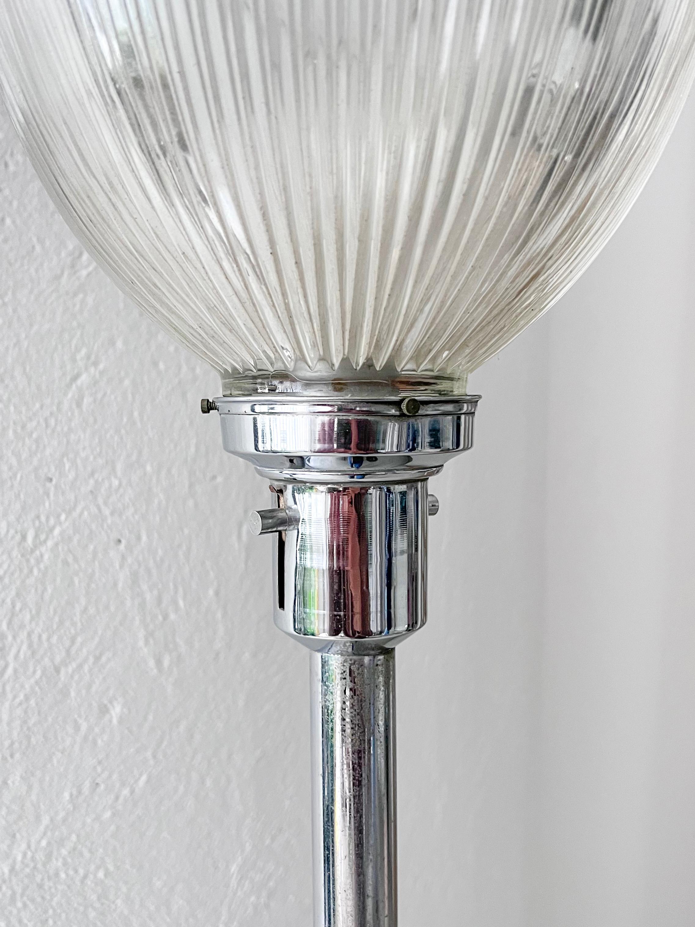 Chromed Floor Lamp from the 1960s, Made in Italy, Mid-Century Modern Era In Good Condition For Sale In Milano, IT
