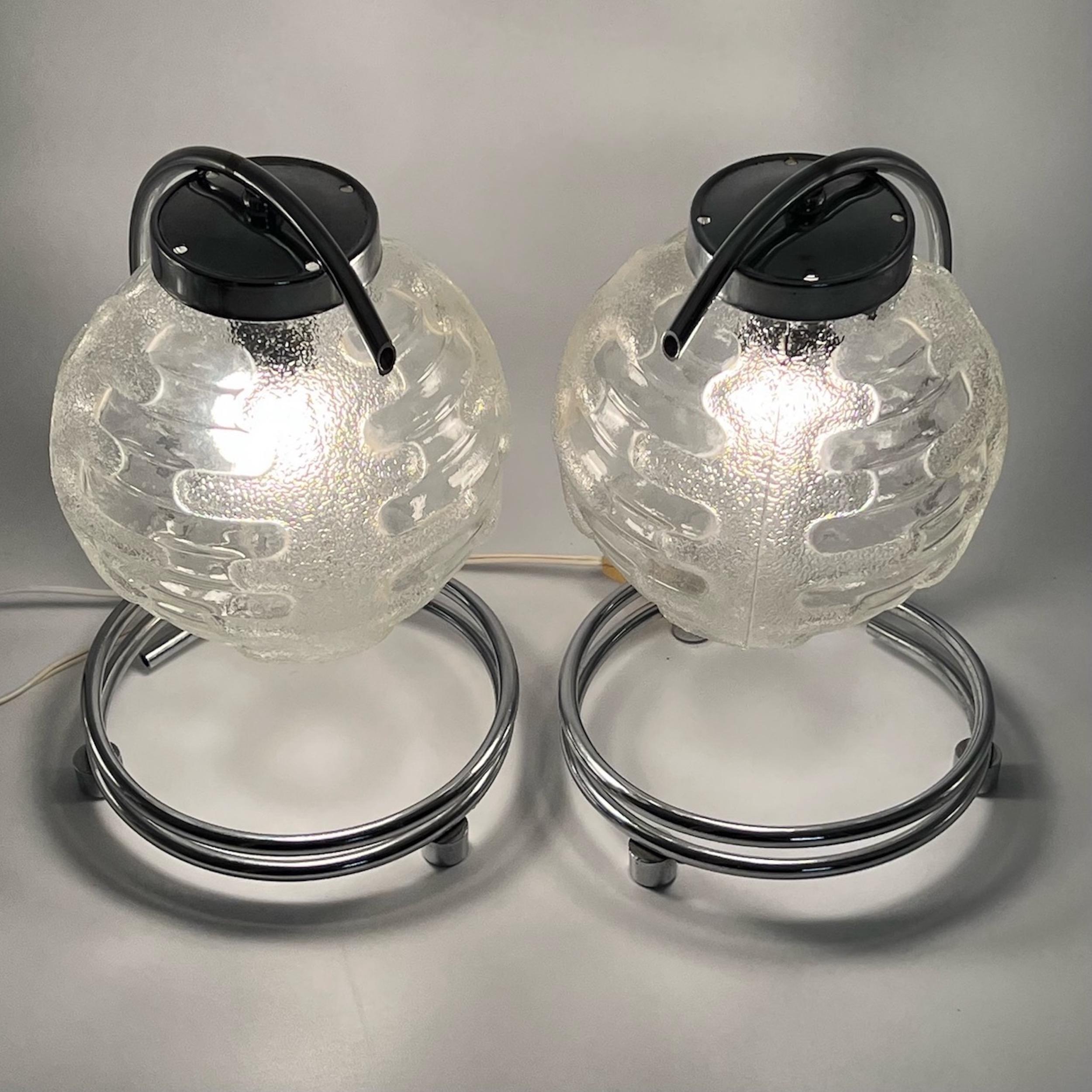 Late 20th Century Chromed Lamps with Patterned Glass Globes by Richard Essig, 1970s, Set of 2 For Sale