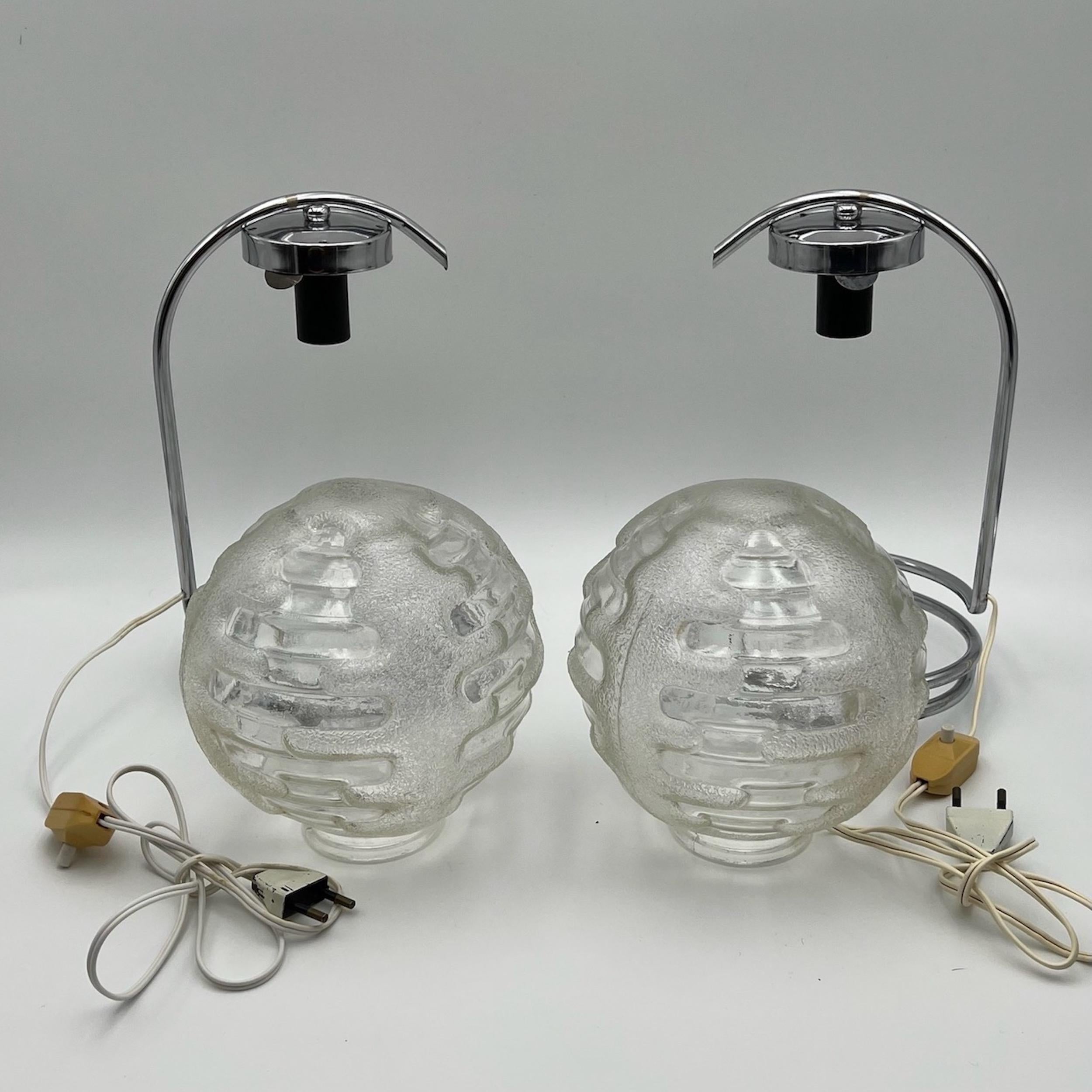 Chromed Lamps with Patterned Glass Globes by Richard Essig, 1970s, Set of 2 For Sale 2