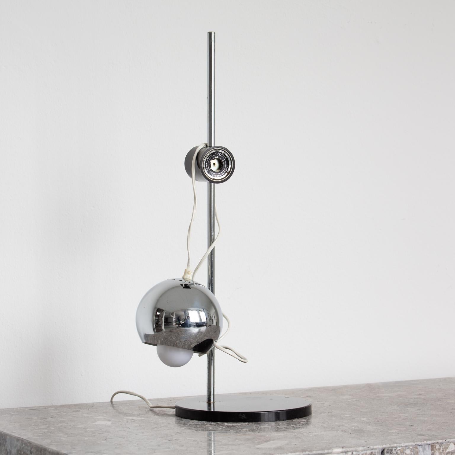 Modern Chromed Magnetic Head Reggiani Table Lamp