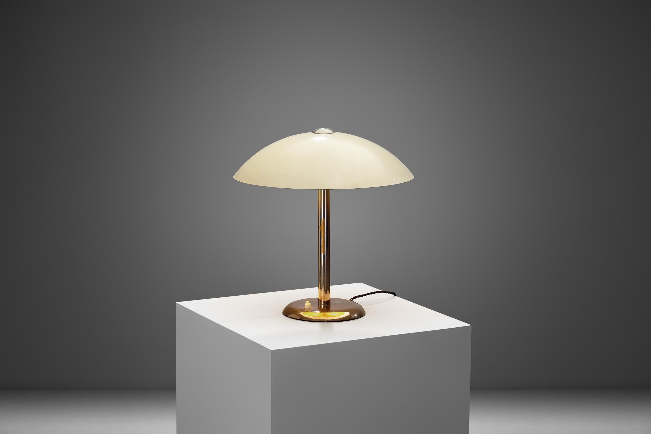 Verchromte Metal Art Deco Tischlampe für WMF Ikora, Deutschland 1930er Jahre im Zustand „Gut“ im Angebot in Utrecht, NL