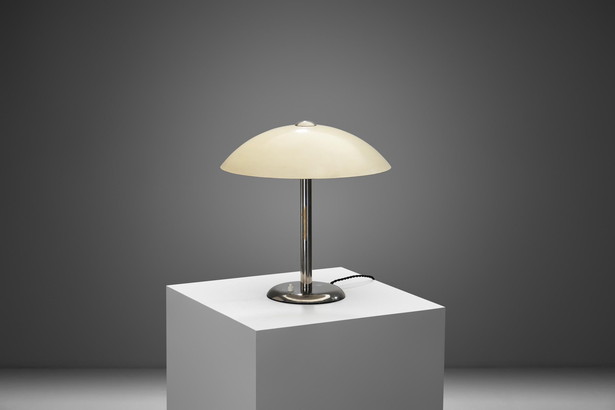 Verchromte Metal Art Deco Tischlampe für WMF Ikora, Deutschland 1930er Jahre (Mitte des 20. Jahrhunderts) im Angebot