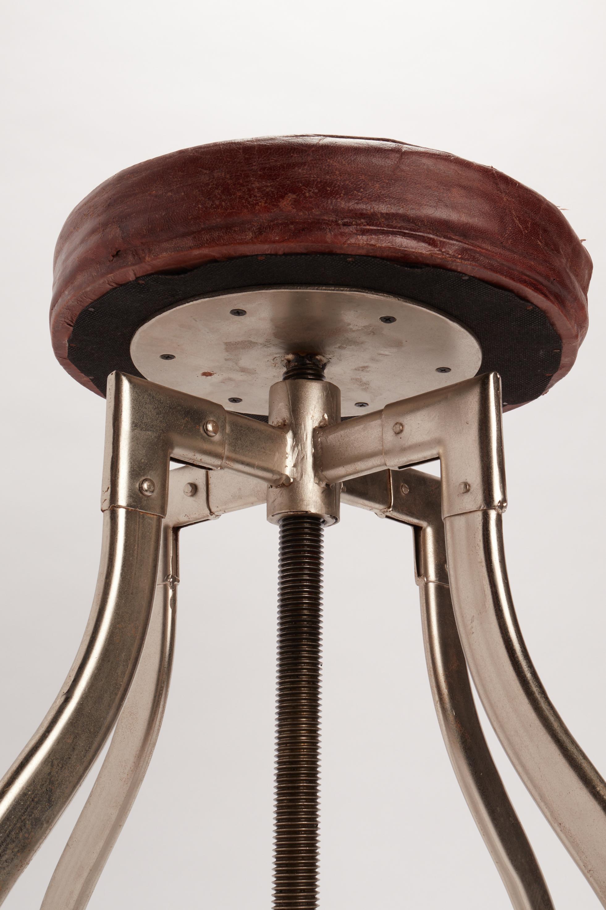 Chromed Metal Stool with Leather Top, USA, 1930 In Good Condition For Sale In Milan, IT