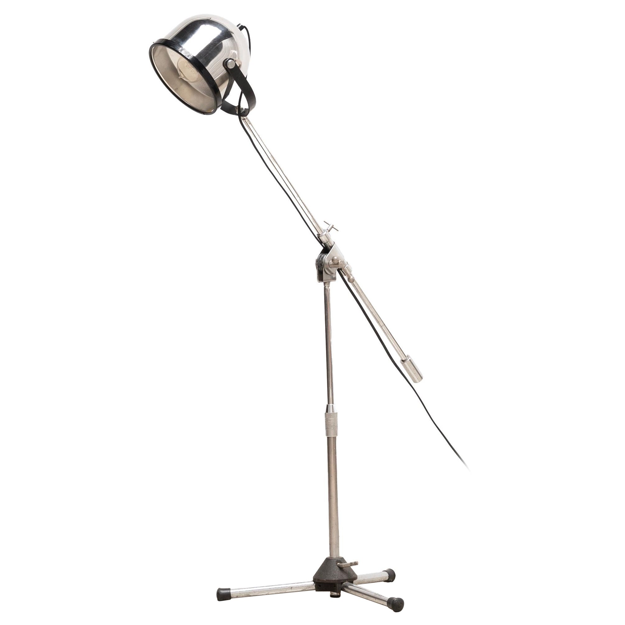 Lámpara de pie giratoria de metal cromado BY GAE AULENTI & LIVIO CASTIGLIONI , STILNOVO en venta