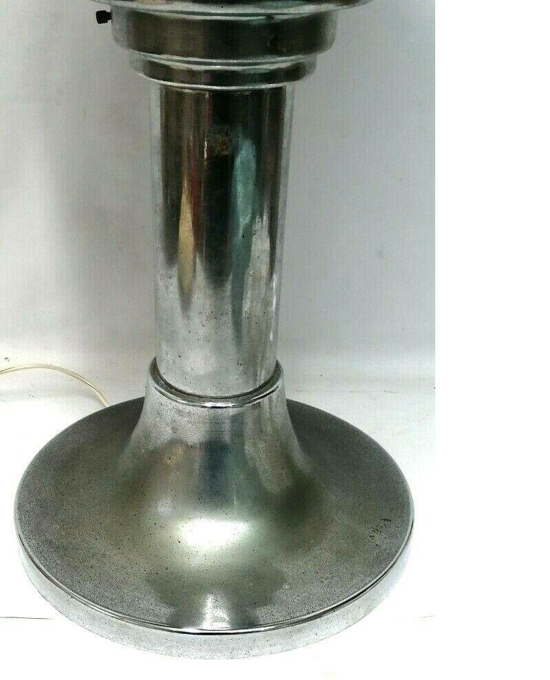 Chromed Metal Table Lamp with Murano Glass Diffuser, 1970s For Sale 1