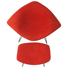 Harry Bertoia Diamond Chair and Ottoman for Knoll, circa 1950's