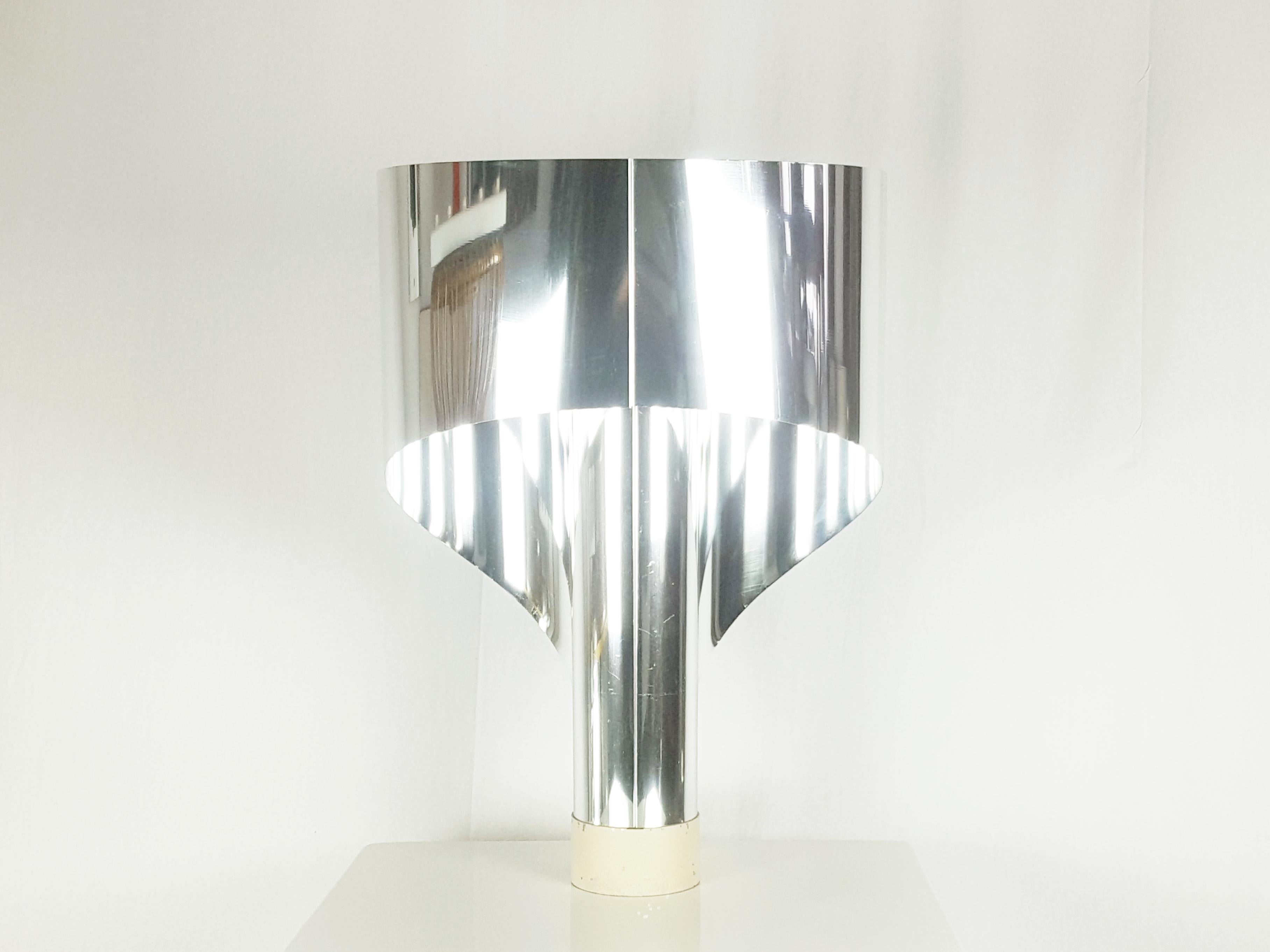 Lampe de table Spinnaker en métal chromé et peint par Corsini & Wiskemann pour Stilnovo en vente 4