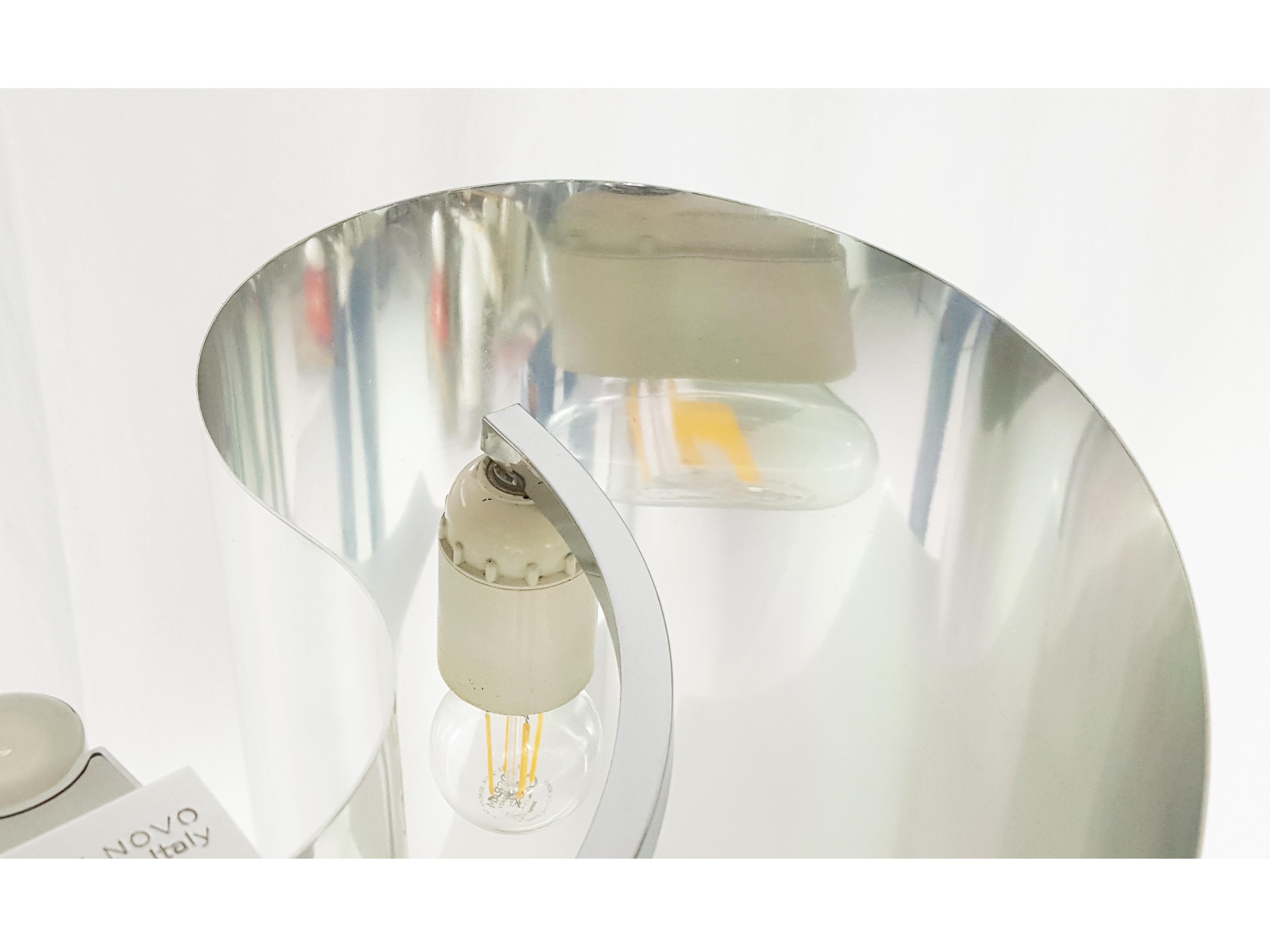 Lampe de table Spinnaker en métal chromé et peint par Corsini & Wiskemann pour Stilnovo en vente 6