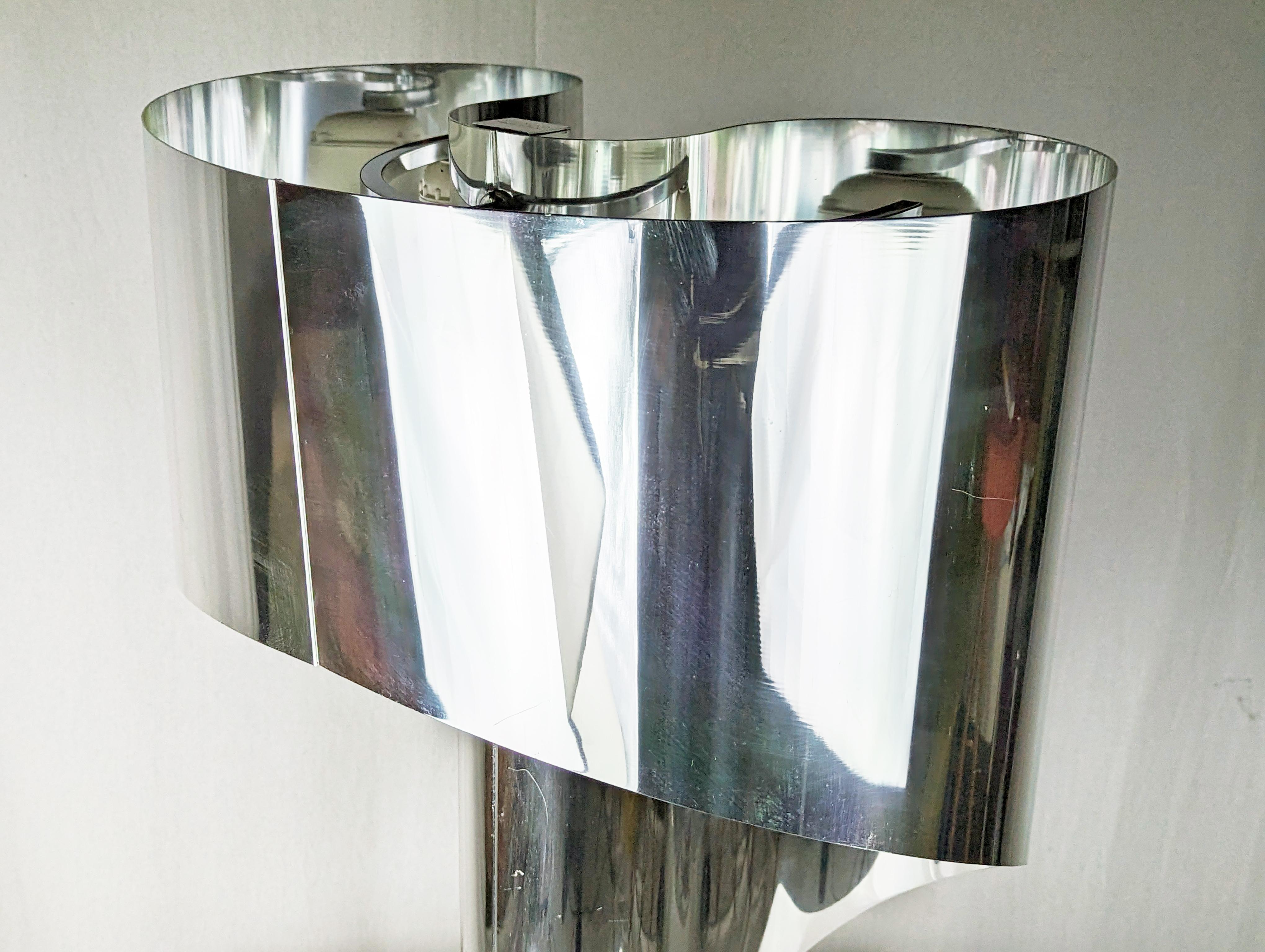 Verchromte und lackierte Spinnaker-Tischlampe aus Metall von Corsini & Wiskemann für Stilnovo im Angebot 10