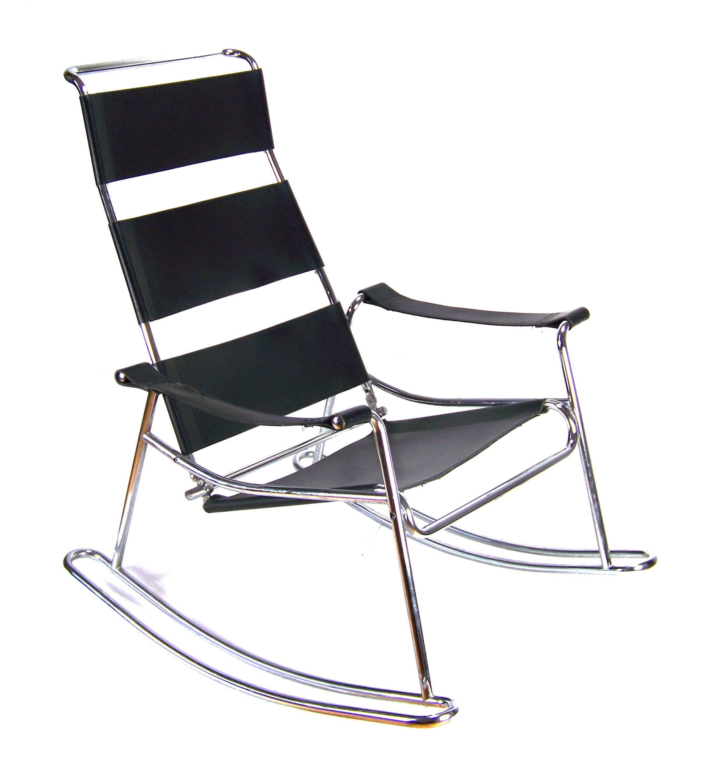 Original state. Manufactured in Czech, circa 2000. Chrome-plated tubes, artificial leather. In the style of very well-known chair Thonet S33 by Mart Stam. Can be dismantled for transport.