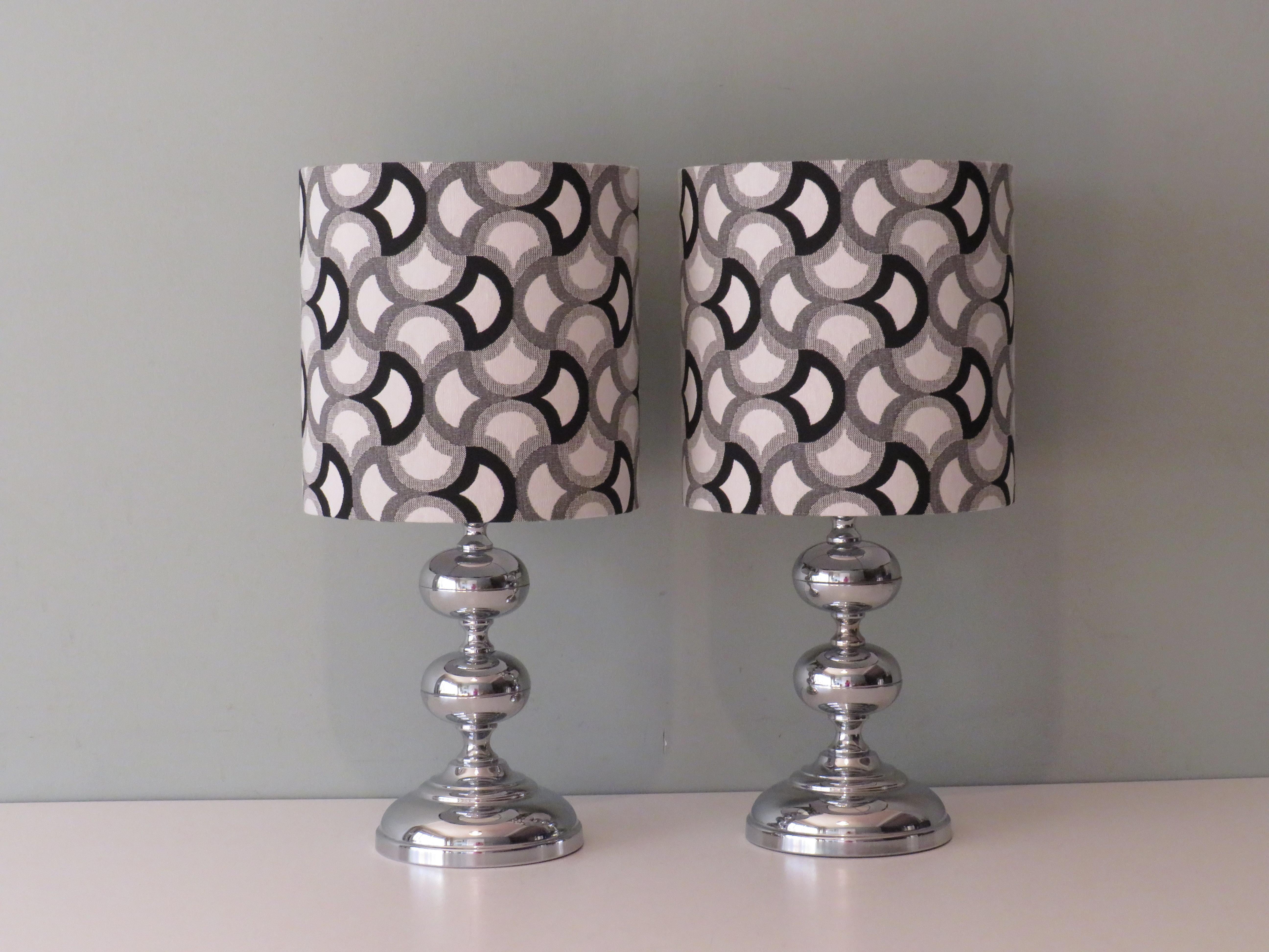 Chromed Space Age Table Lamp 1960s, Set of 2 In Good Condition For Sale In Herentals, BE