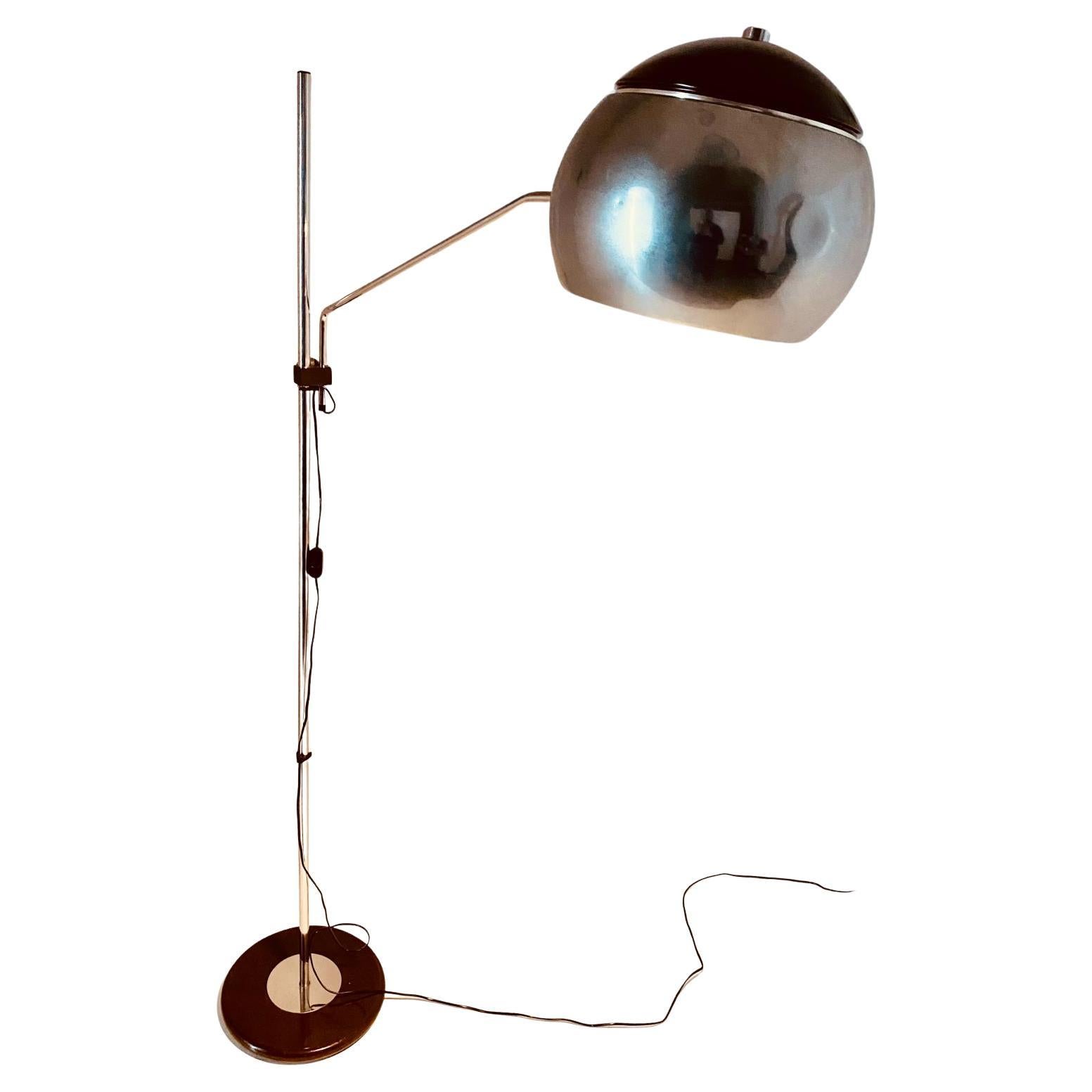 Mid-Century Modern Chromed vintage floor lamp, Italy 1960s For Sale