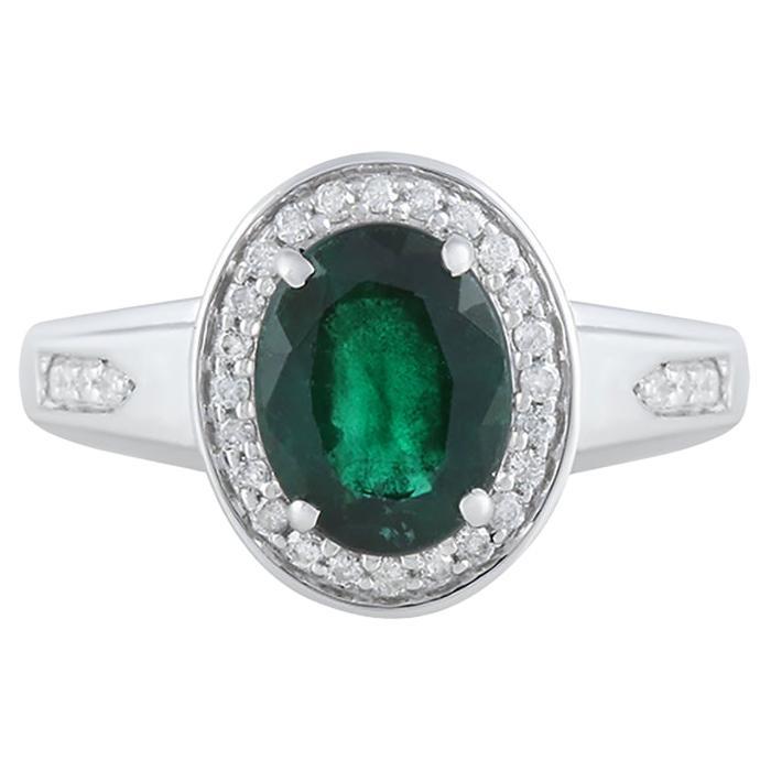 Esmeralda cromada y diamante blanco en anillo de oro blanco de 14 quilates 2,11cts