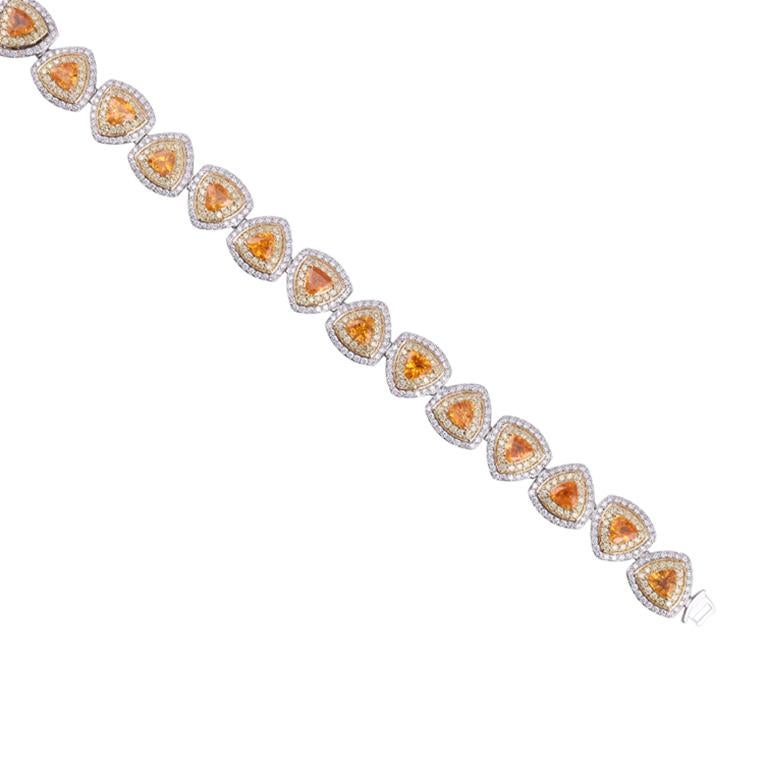 Granato mandarino di Chromia e diamante giallo e bianco in bracciale bicolore 18 carati 18,14 carati in vendita 1