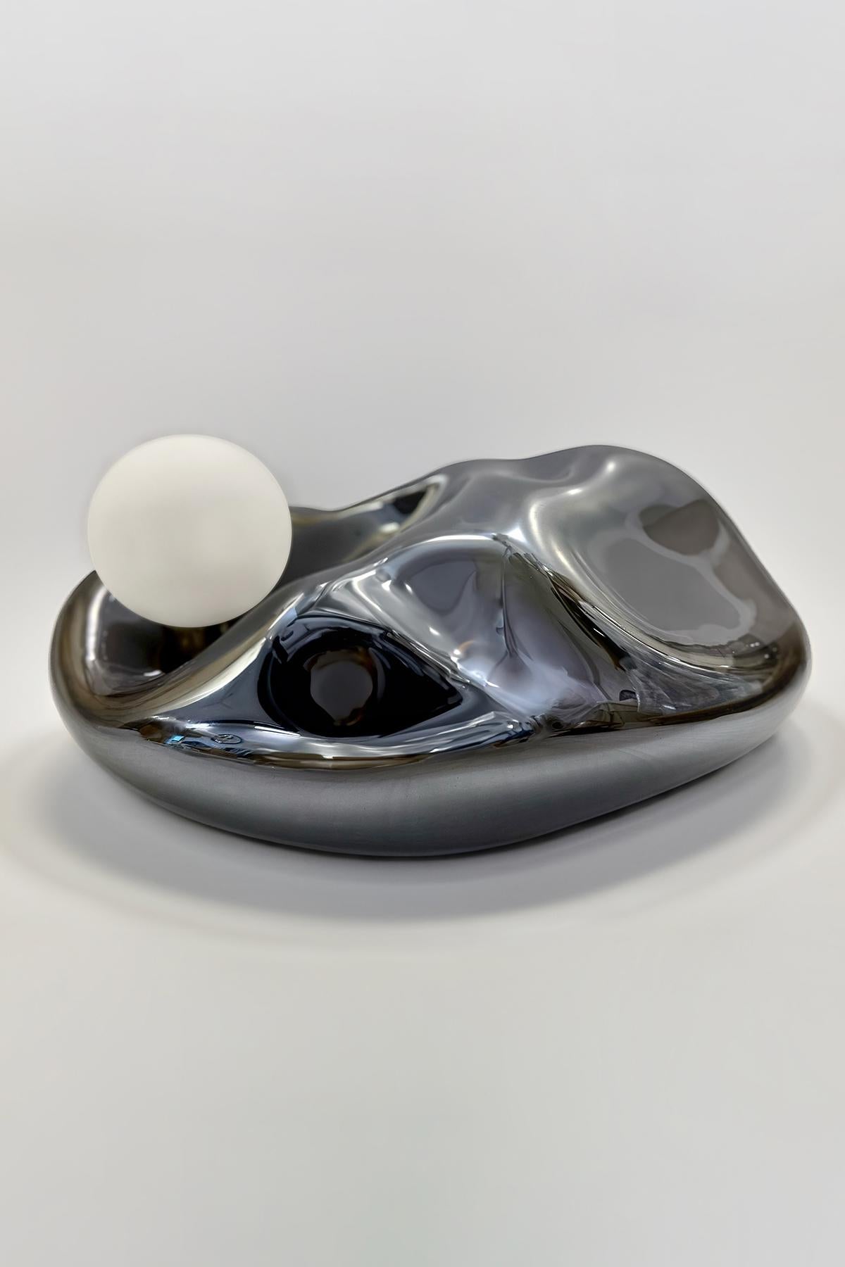 Post-Modern Chromite Lamp II Table Lamp by Homa For Sale