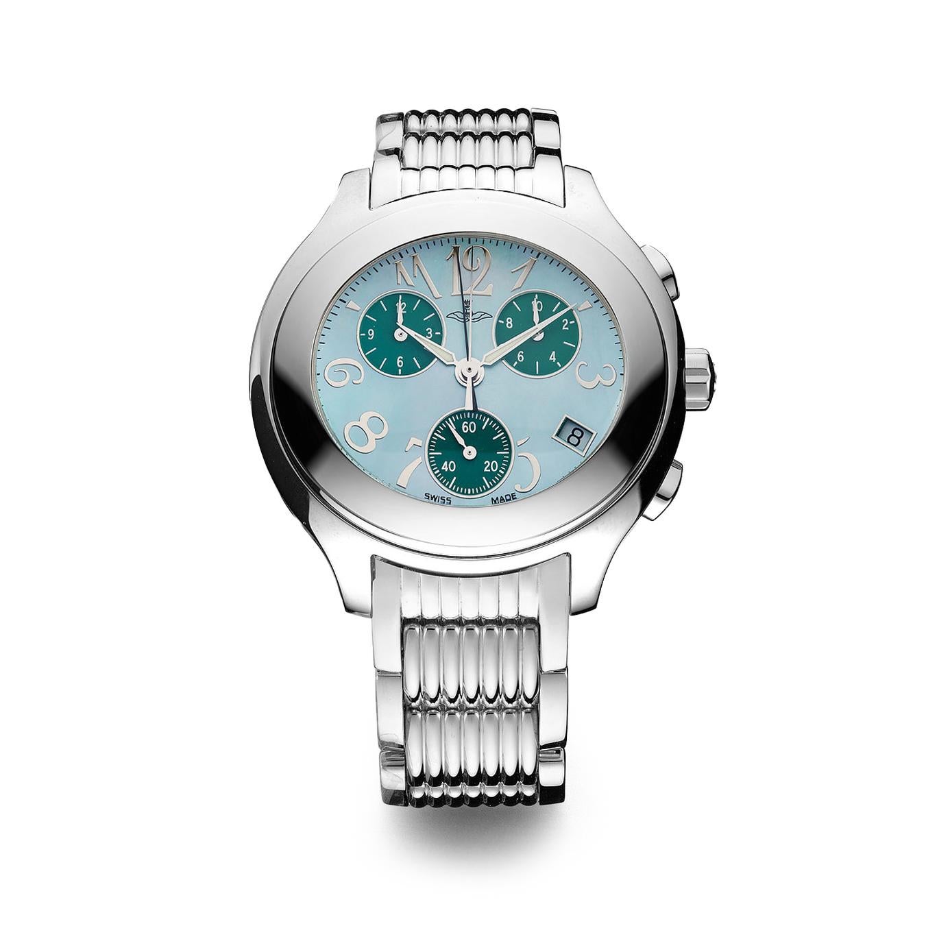 Montre chronographe en acier sertie d'un cadran en nacre verte bracelet en acier mouvement à quartz.