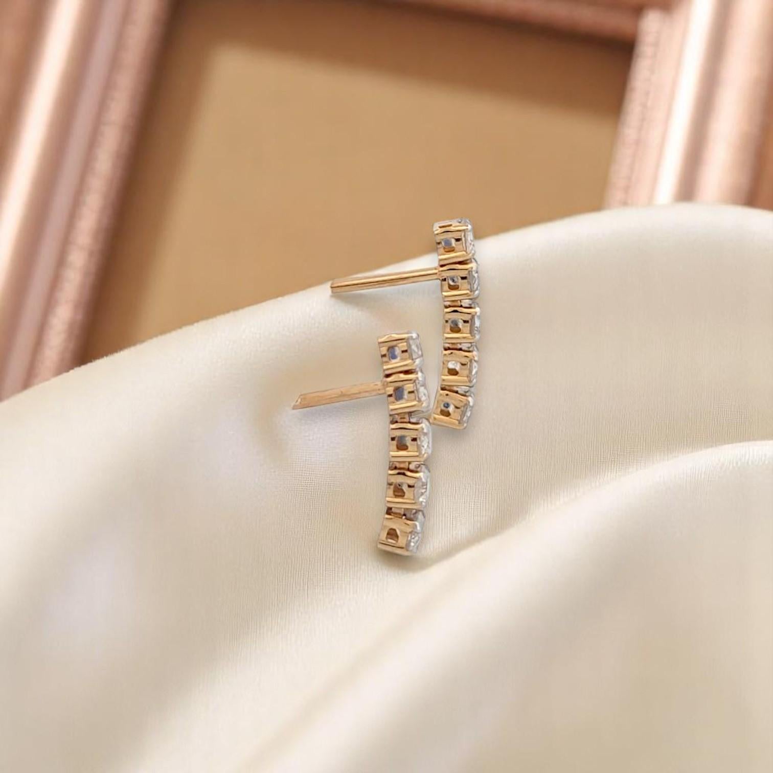 Donna Chrys  Orecchini in oro giallo 14K con diamanti da 0,50 carati, orecchini a perno minimalisti in vendita