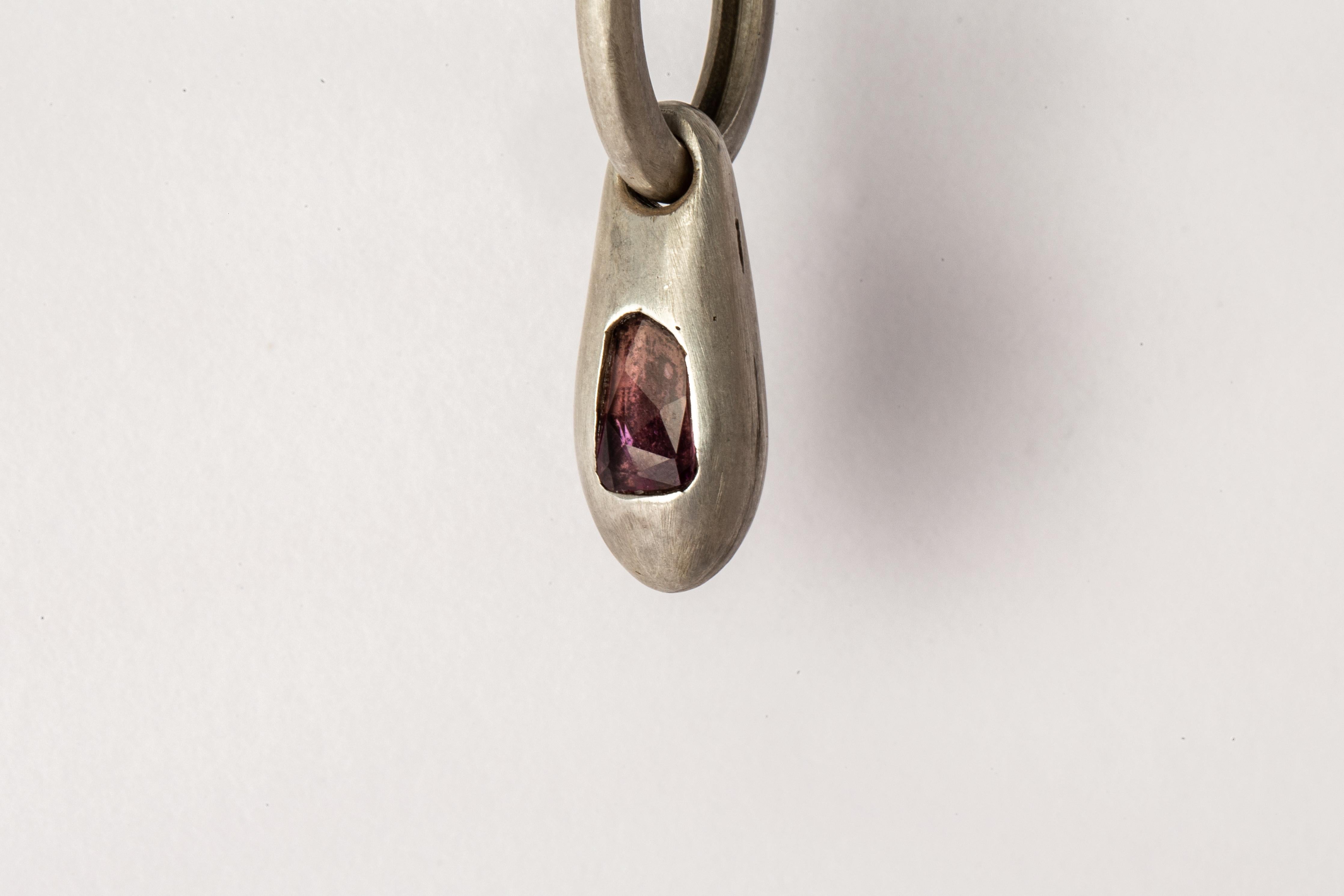 Women's or Men's Chrysalis Earring (0.8 CT, Pink Sapphire, DA+SAF) For Sale