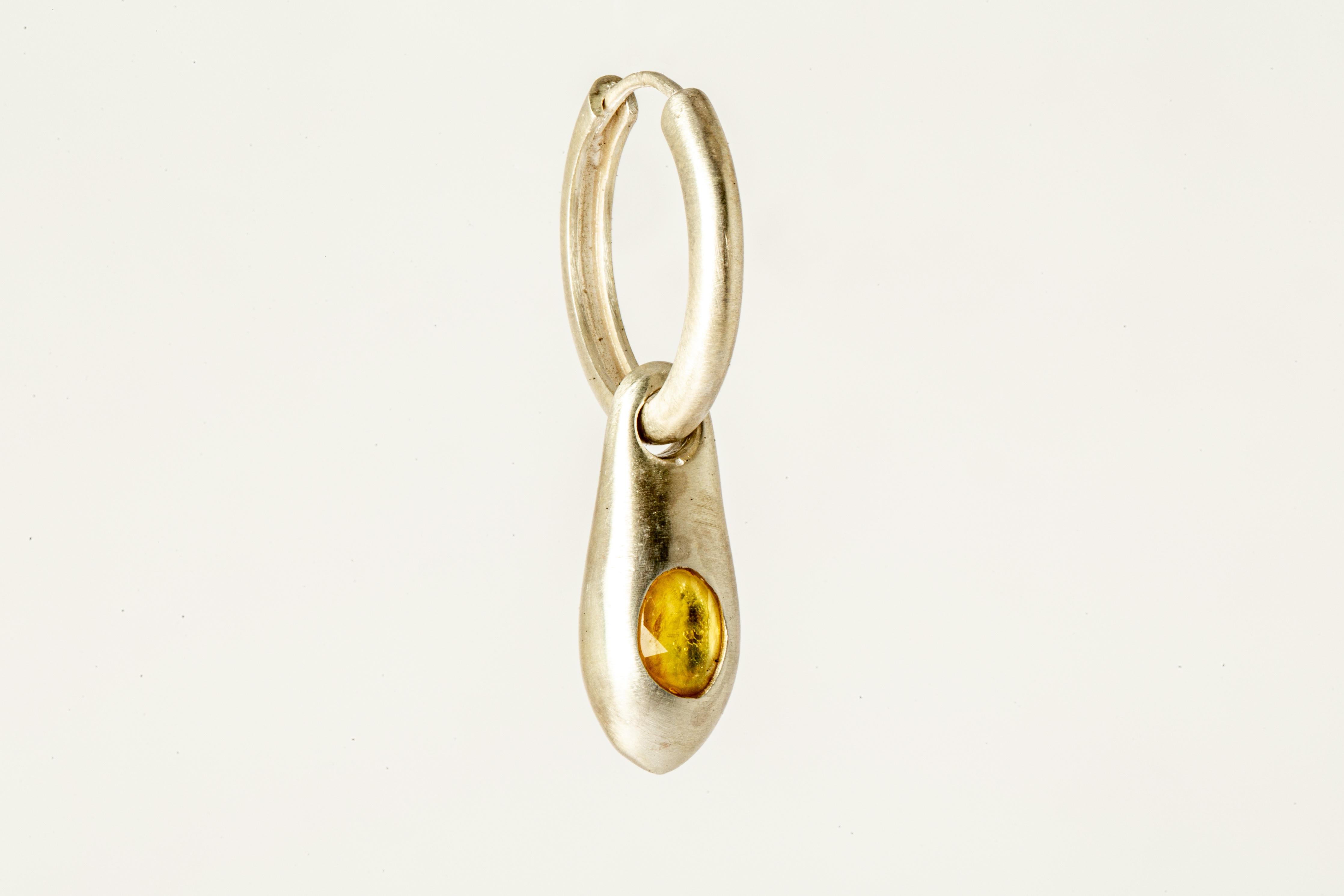 Women's or Men's Chrysalis Earring (0.8 CT, Yellow Sapphire, MA+SAF) For Sale