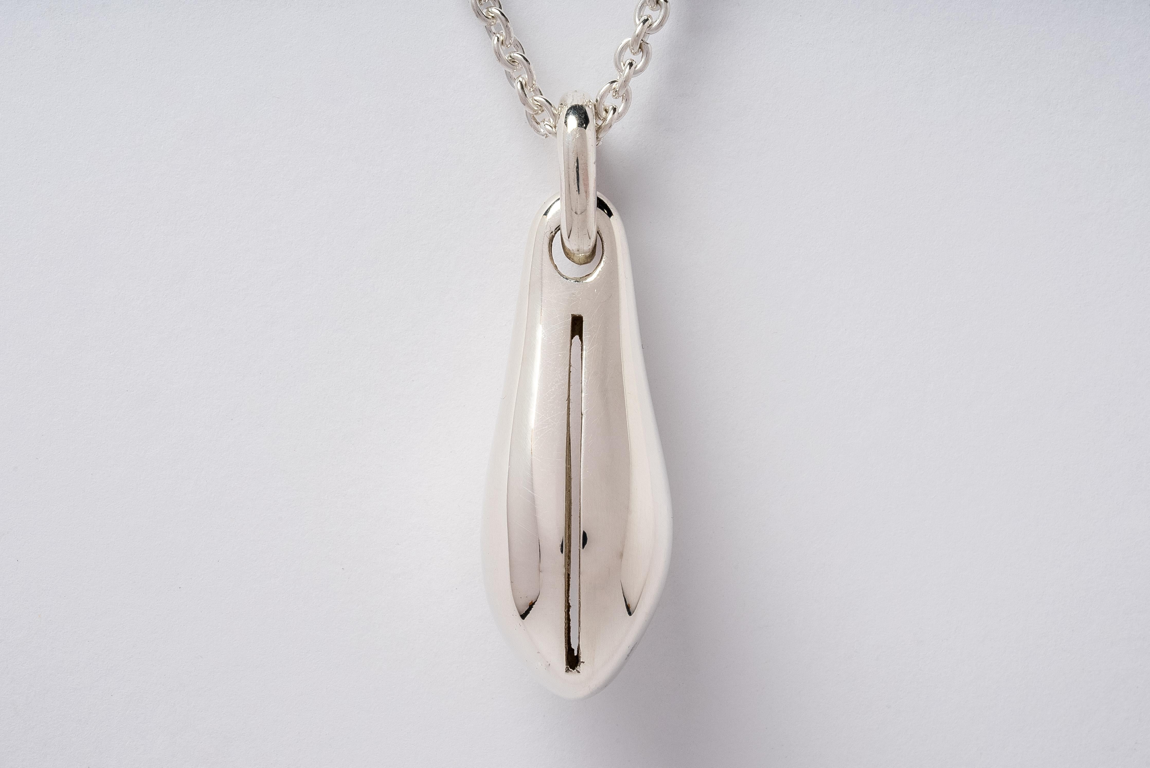 Chrysalis Necklace (Line, No.5, PA) In New Condition For Sale In Paris, FR