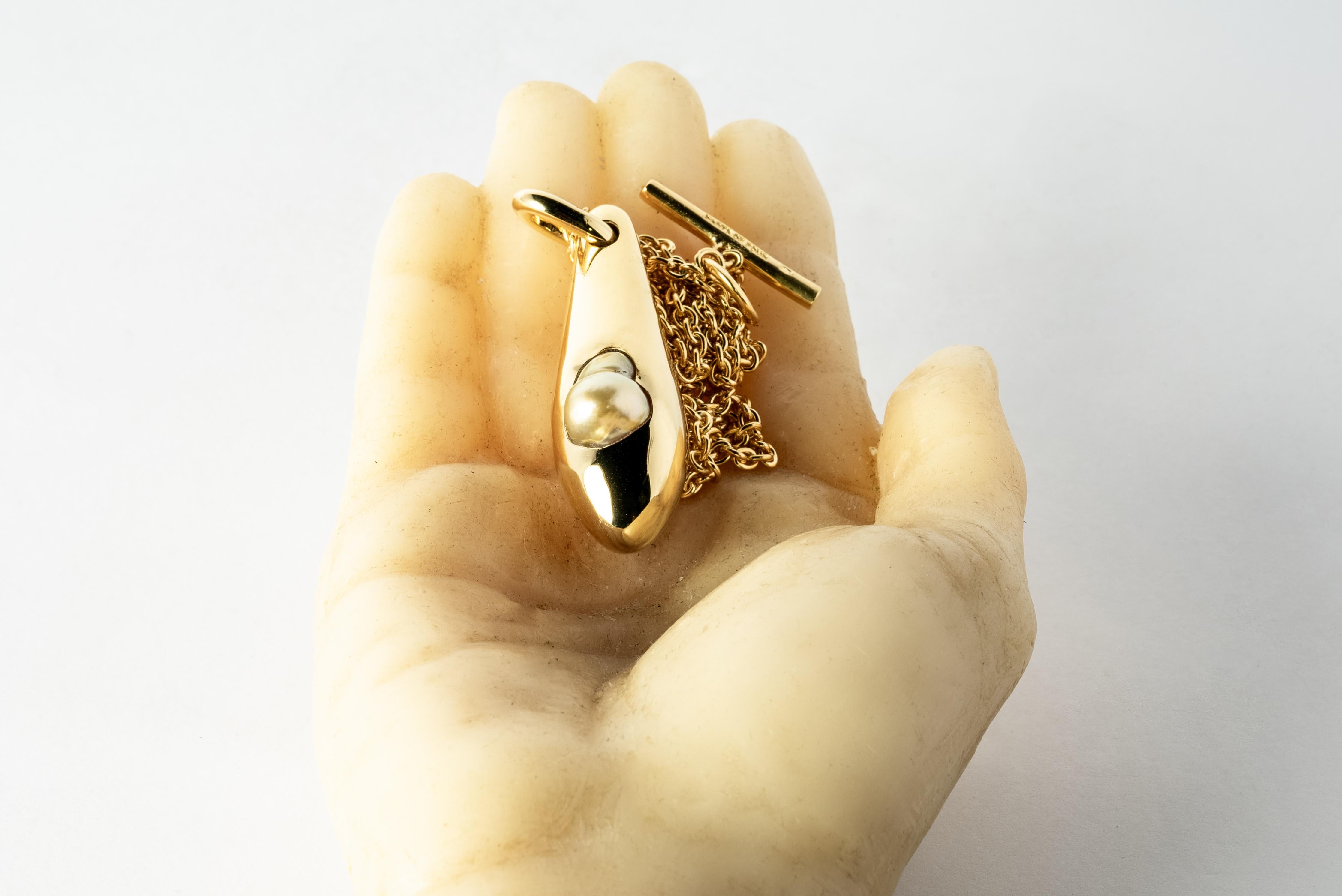 Chrysalis Necklace SPECIMEN (Cremaster Emergence, Golden Pearl, YG+YGA+GPRL) For Sale 3