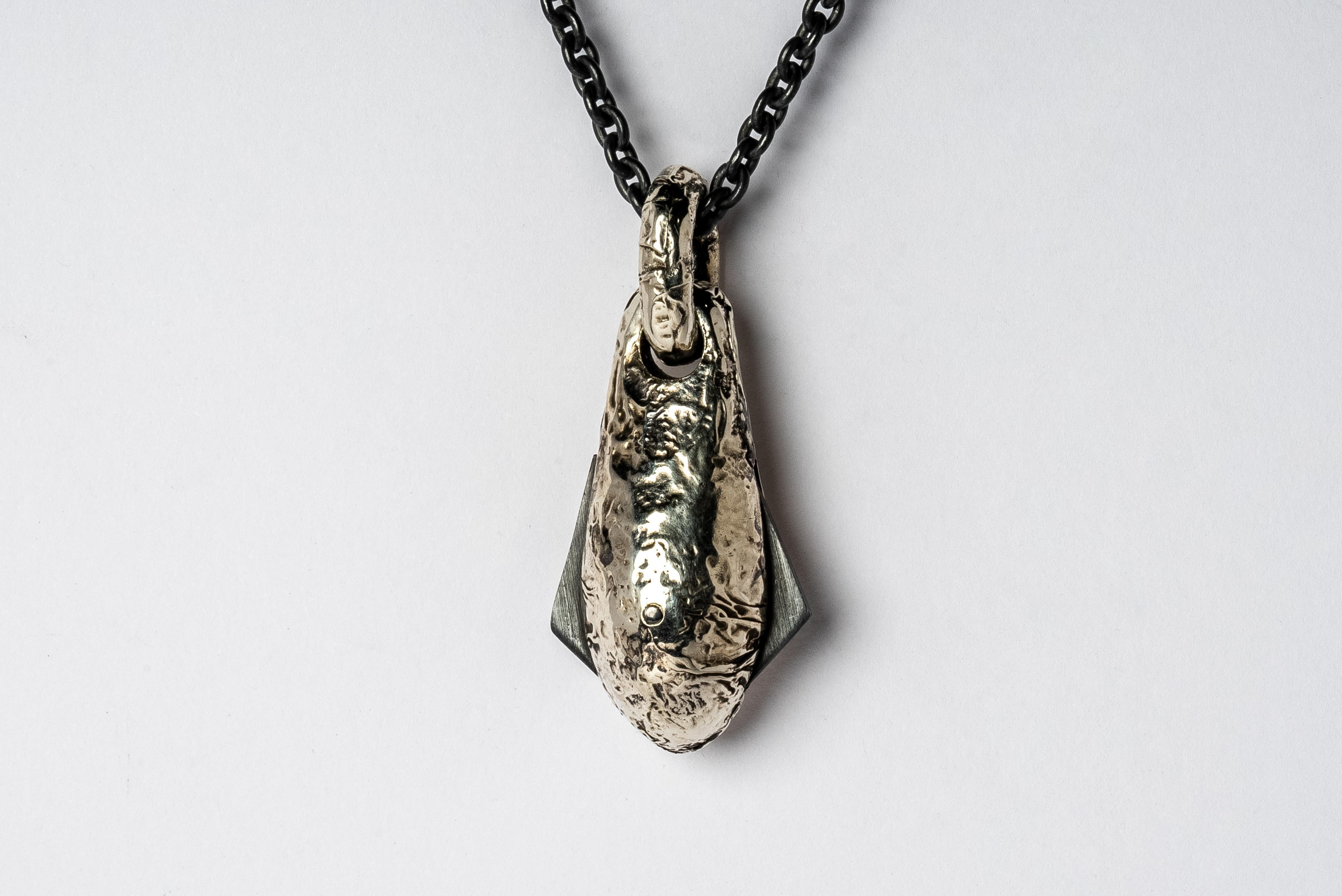 Chrysalis Necklace (Winged, No.3, KA10KW)  In New Condition For Sale In Paris, FR