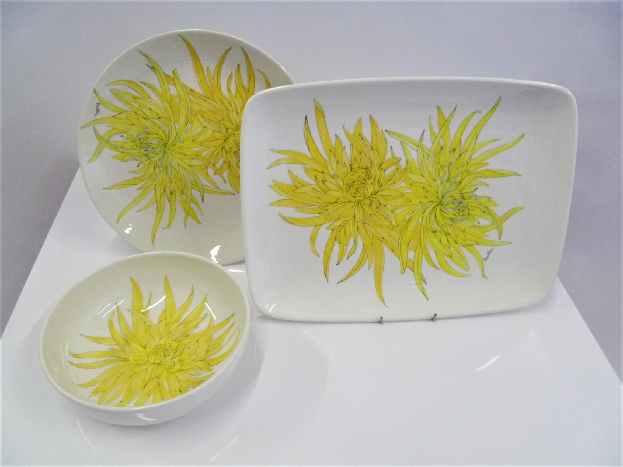 Mid-Century Modern Chrysanthemum 5 Serving Dishes by Ernestine Ceramiche Salerno, Italy, 1960s