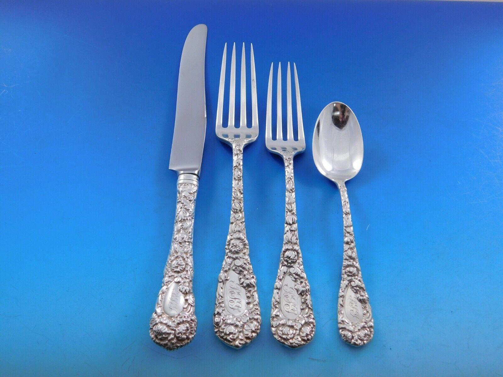 Chrysanthemum by Durgin Sterling Silver Flatware Set for 12 Service 154 Pieces In Excellent Condition For Sale In Big Bend, WI
