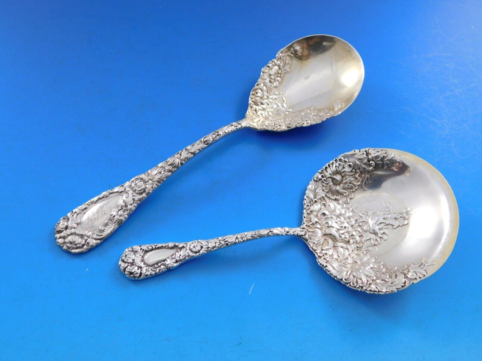 Chrysanthemum by Durgin Sterling Silver Flatware Set for 12 Service 154 Pieces For Sale 4