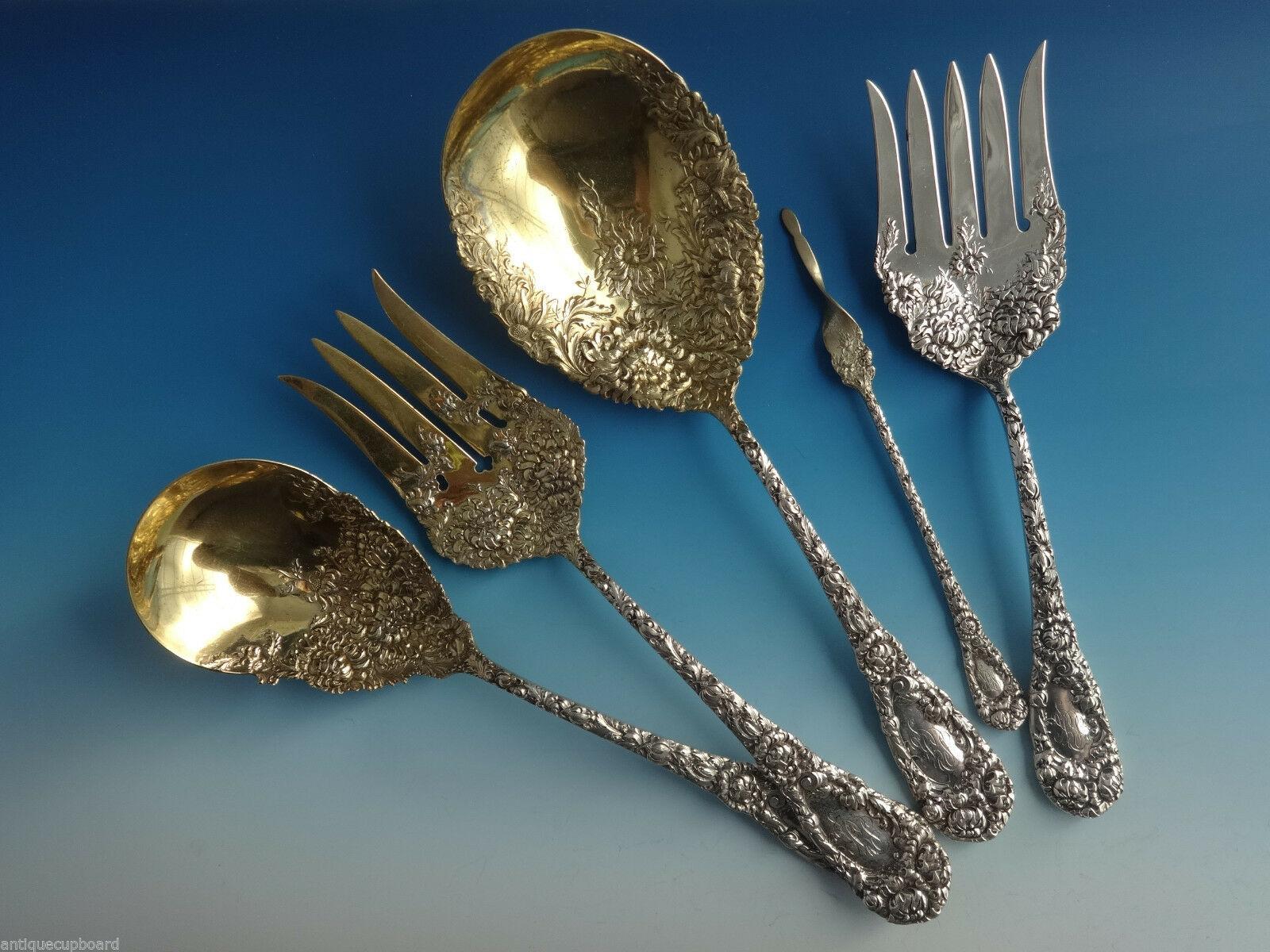 Chrysanthemum by Durgin Sterling Silver Flatware Set Service 300 Pieces Massive For Sale 5