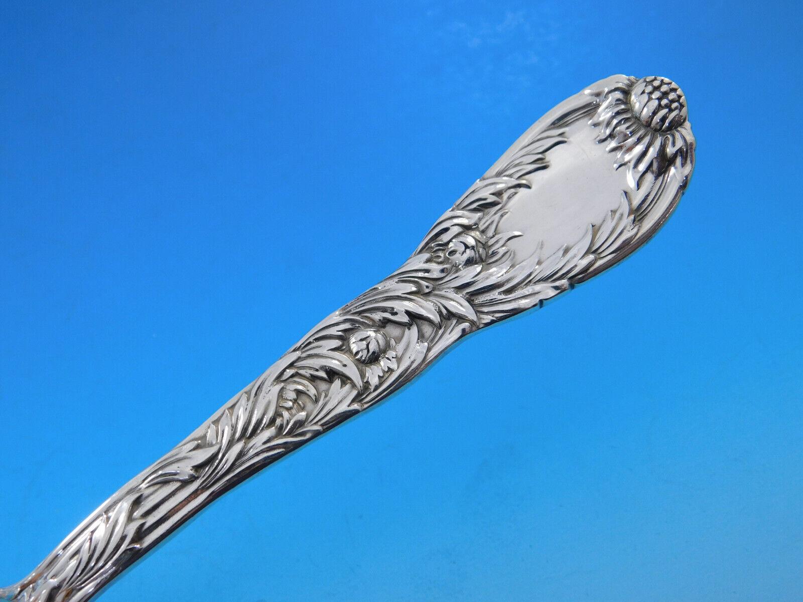 Chrysantheme von Tiffany & Co Sterlingsilber-Besteck-Set 12 Service 60 Teile Abendessen im Zustand „Hervorragend“ in Big Bend, WI