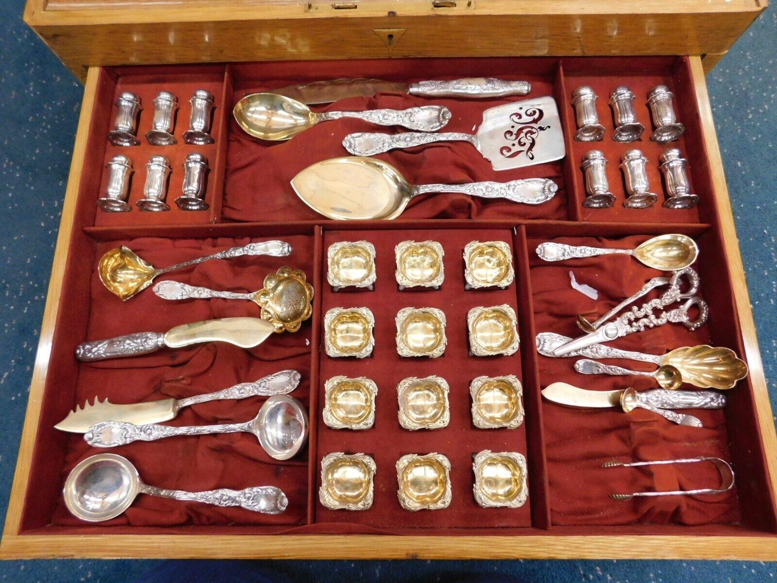 Chrysanthemum Tiffany Sterling Silver Flatware Set Service 255 pcs Fitted Chest In Excellent Condition For Sale In Big Bend, WI