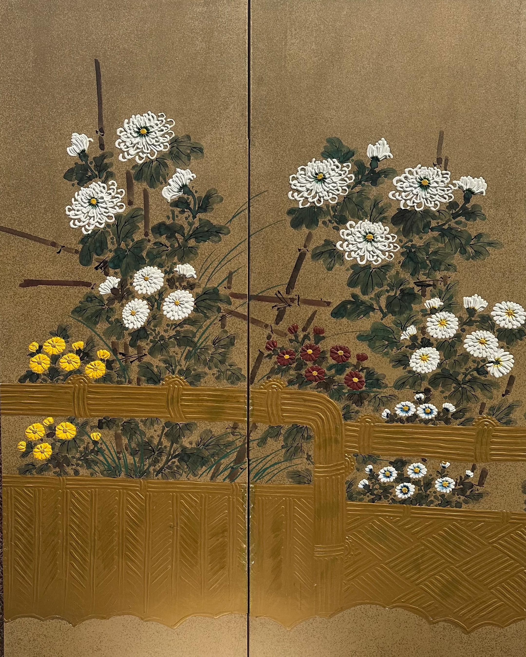 Chrysanthemen in goldenem Glanz (Japanisch) im Angebot