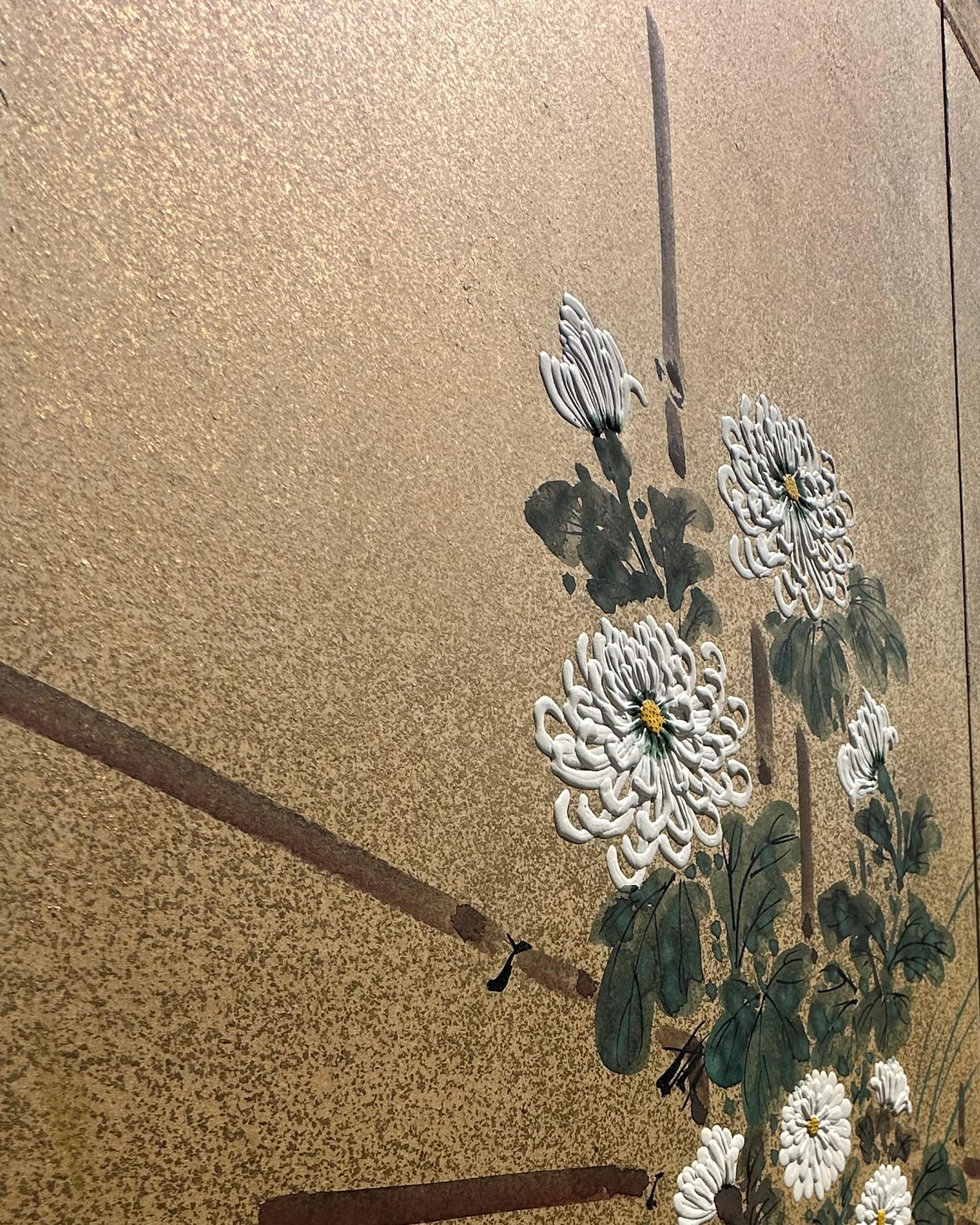 Chrysanthemen in goldenem Glanz (Blattgold) im Angebot