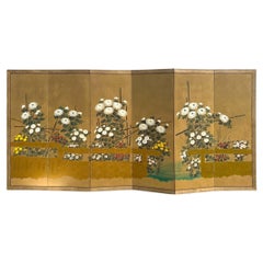 Chrysanthèmes à l'éclat d'or