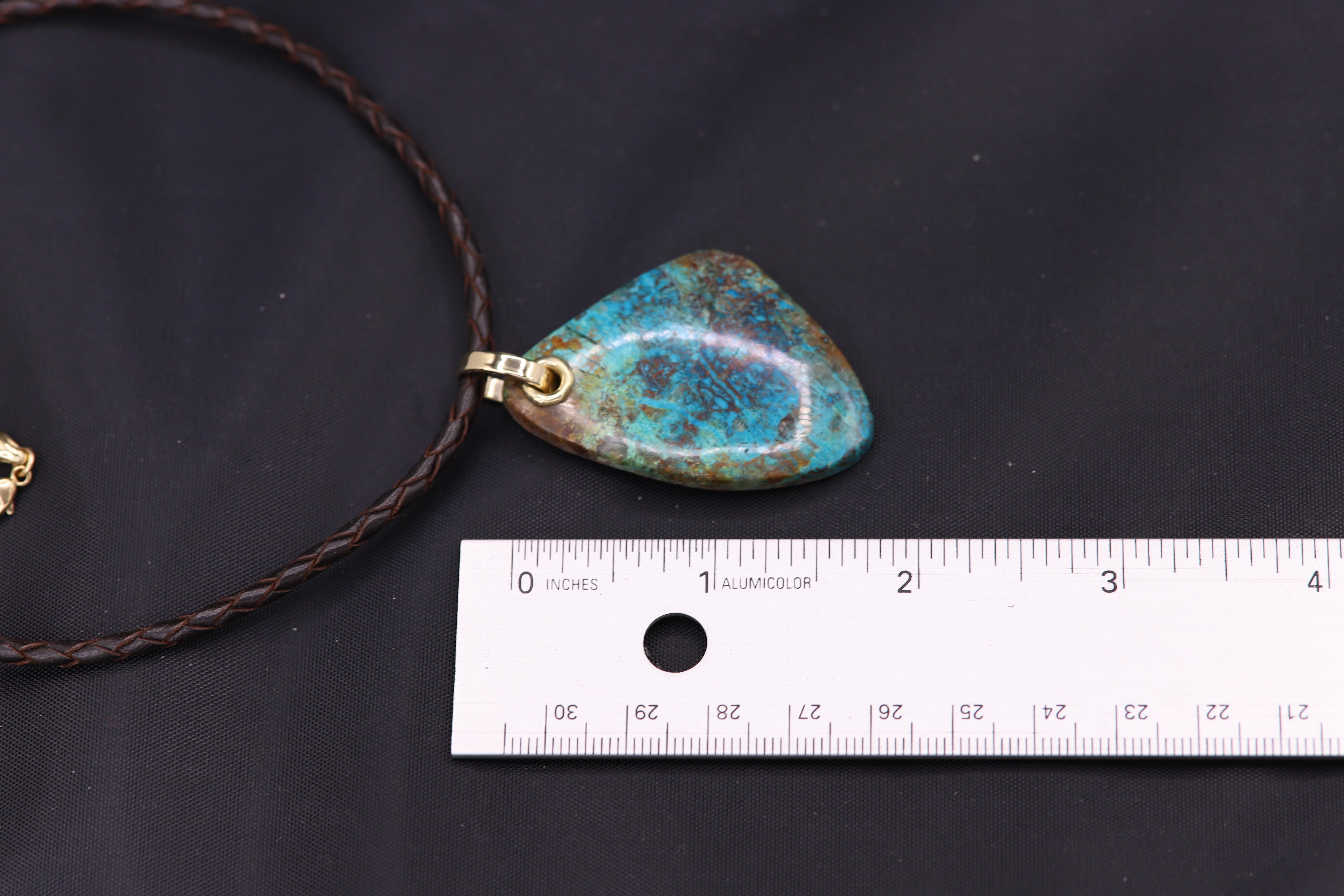 Chrysocolla Natural Stone Necklace 14 Karat Yellow Gold Leather & Blue Stone For Sale 2