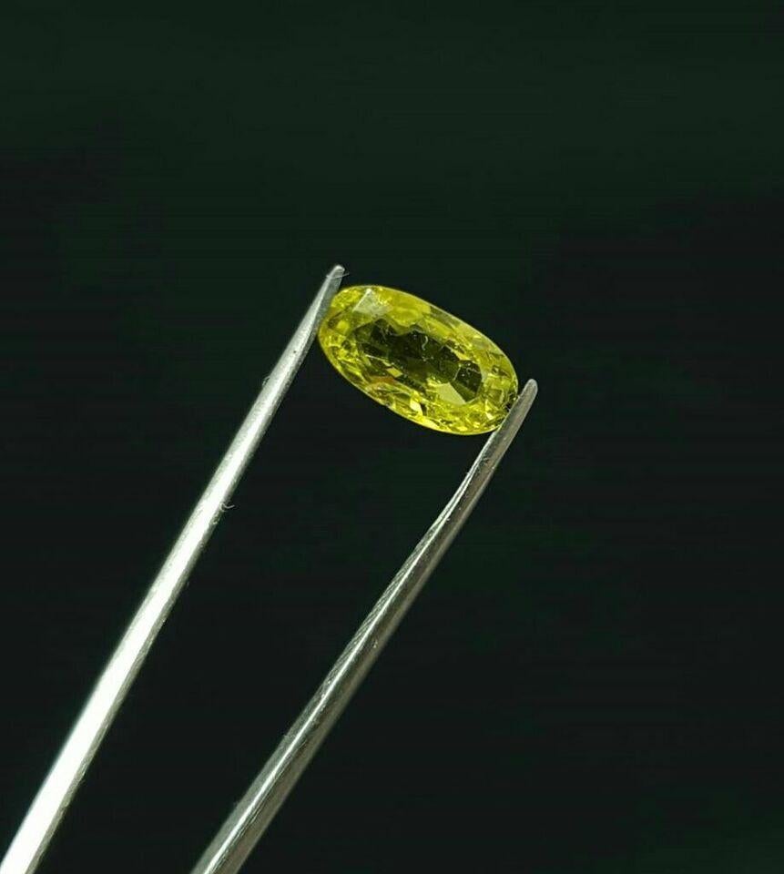 Chrysoberyl 2.15ct Chrysoberyl Cut Stone IGI Certified Chrysoberyl Natural Stone
Light weight can be worn everyday

Additional information:
Condition: New without tags: A brand-new, unused, and unworn item (including handmade items) that is not in