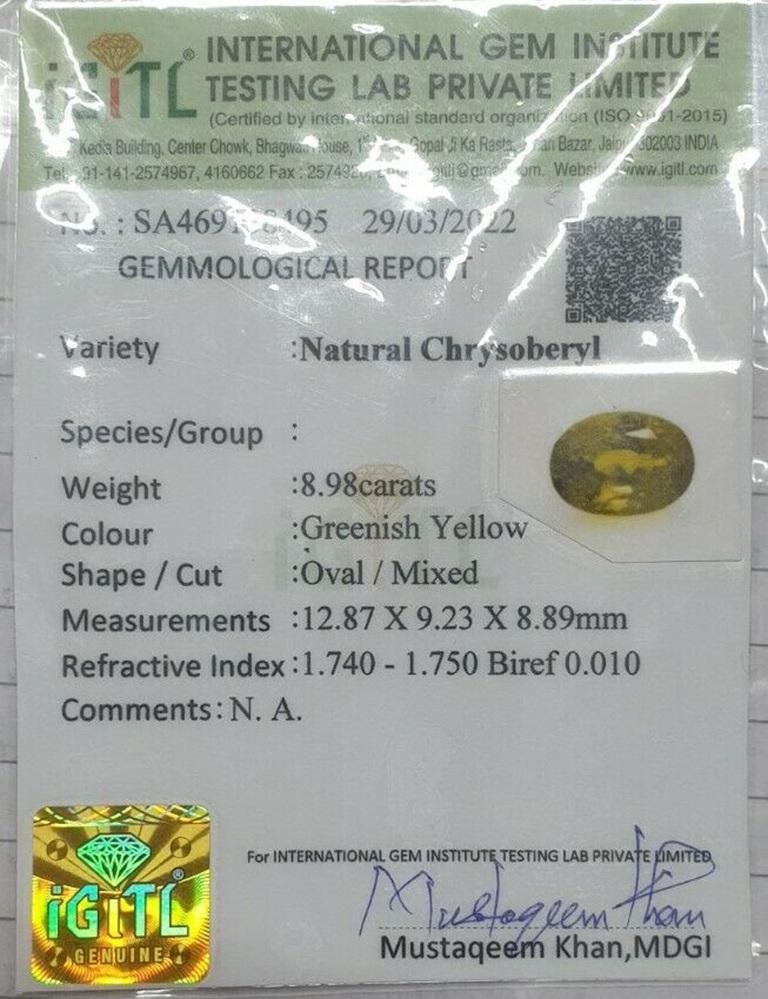 Chrysoberyl 8.98 Cts Greenish Yellow Natural Certified In New Condition For Sale In Chicago, IL